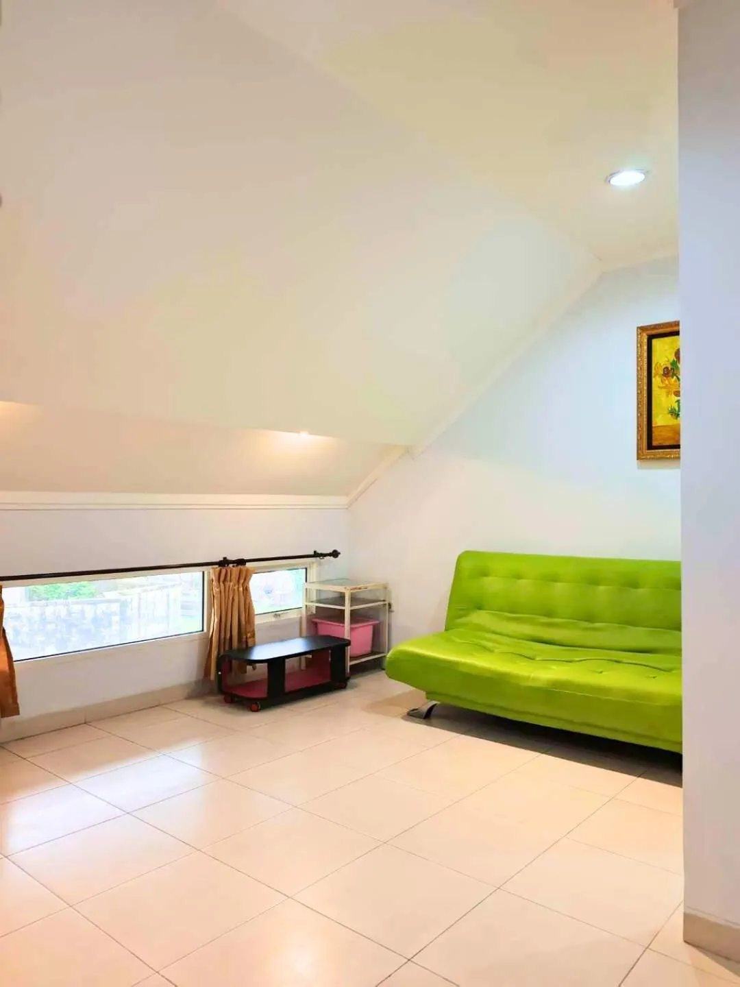 Bedroom, Bed in Sun Rise House