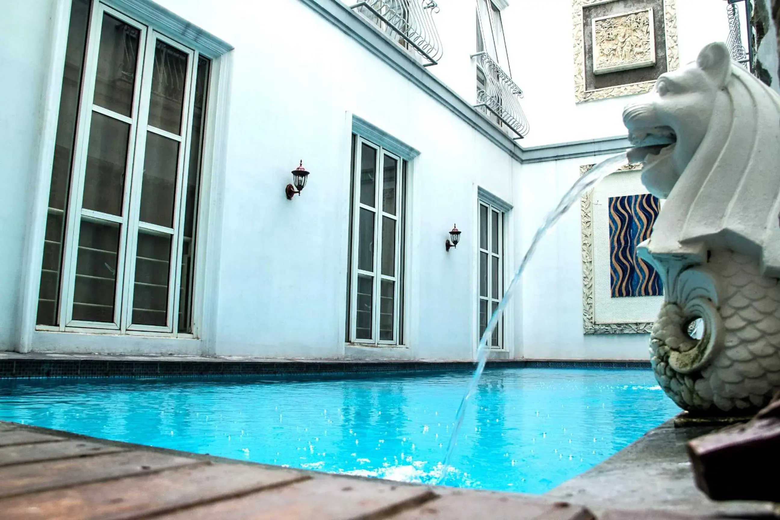 Swimming pool in Sun Rise House Swimming pool in Sun Rise House