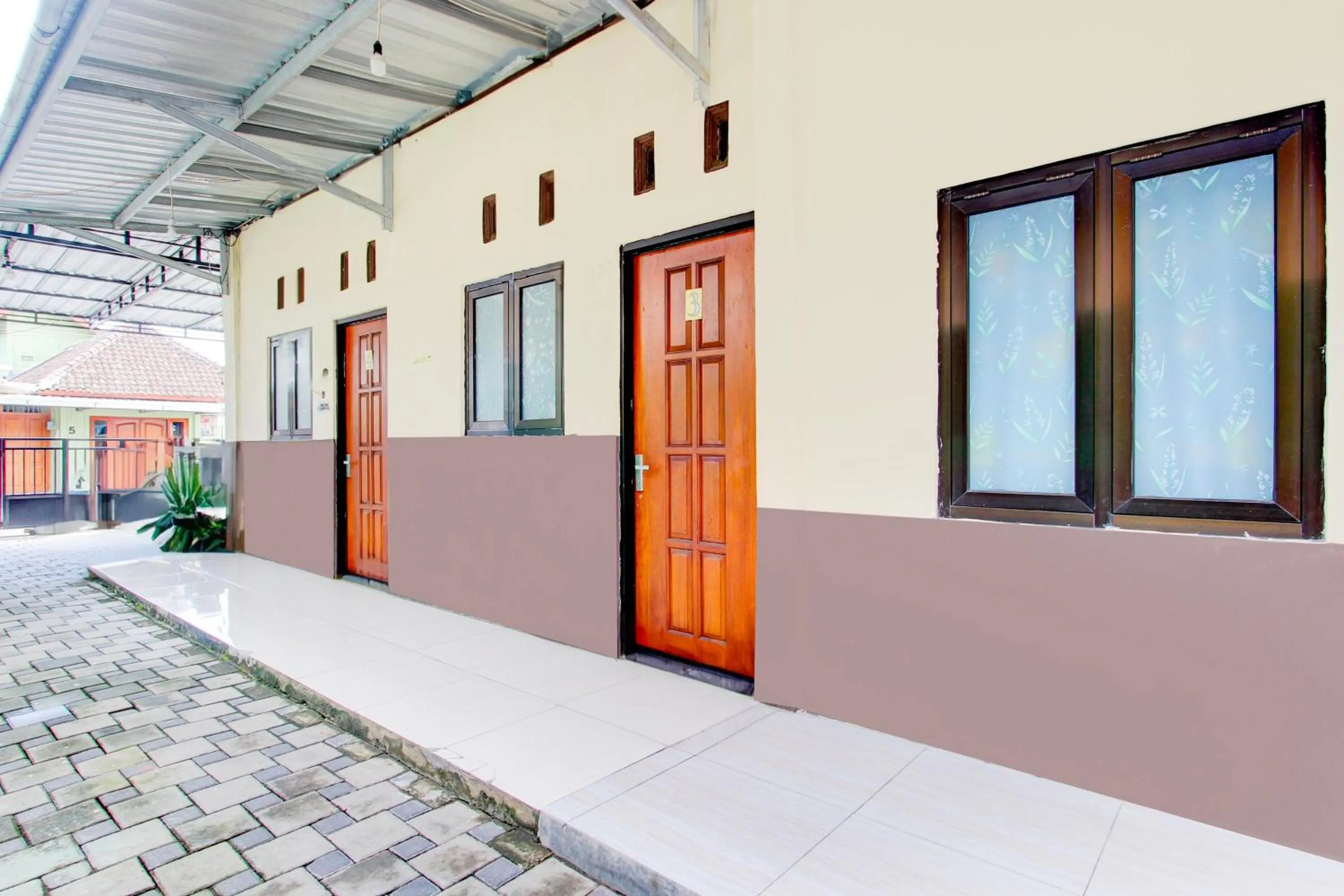 Lobby or reception in Capital O 93829 Alika Homestay Syariah