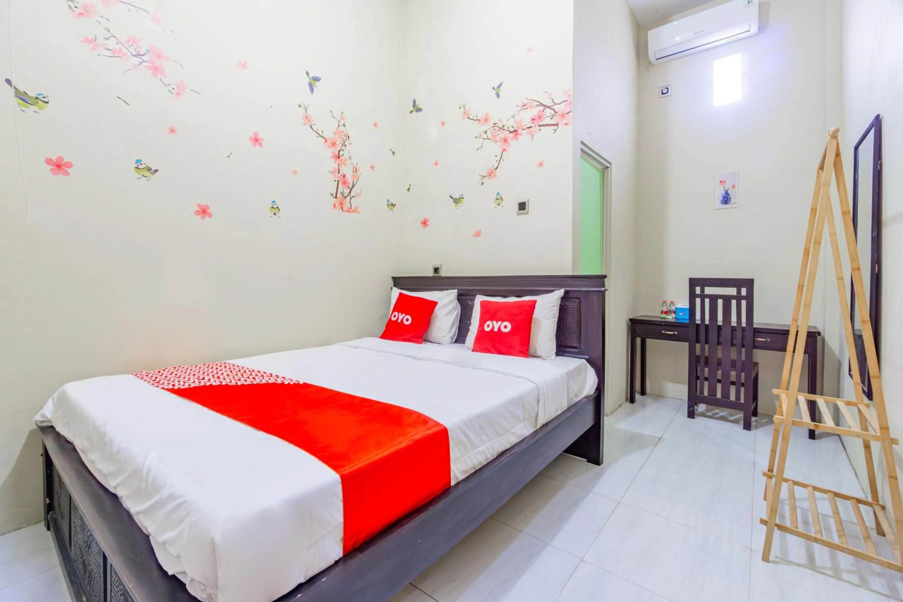 Standard Double Room in Hotel O Ipeda Family Residence