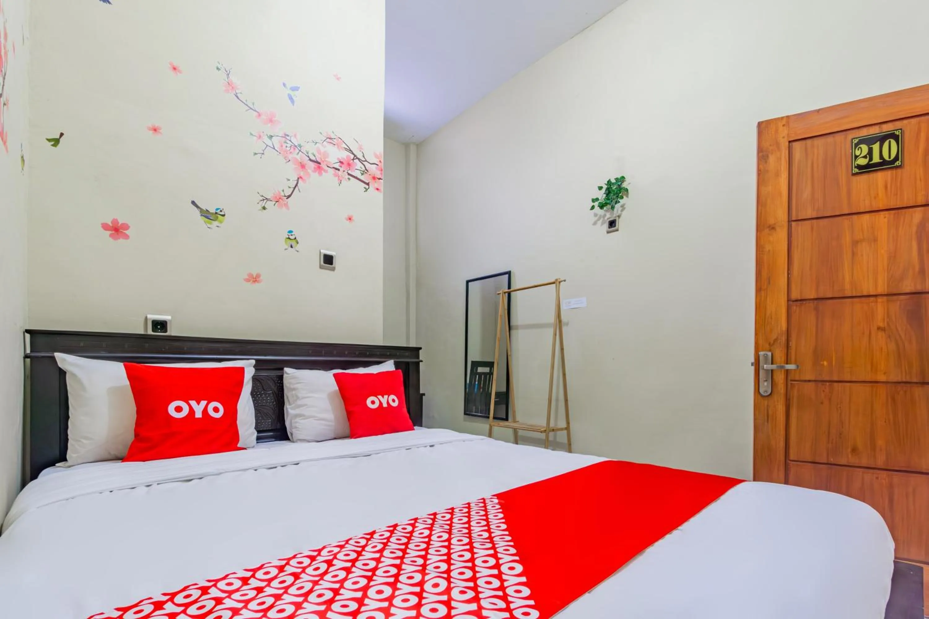 Bedroom in Hotel O Ipeda Family Residence