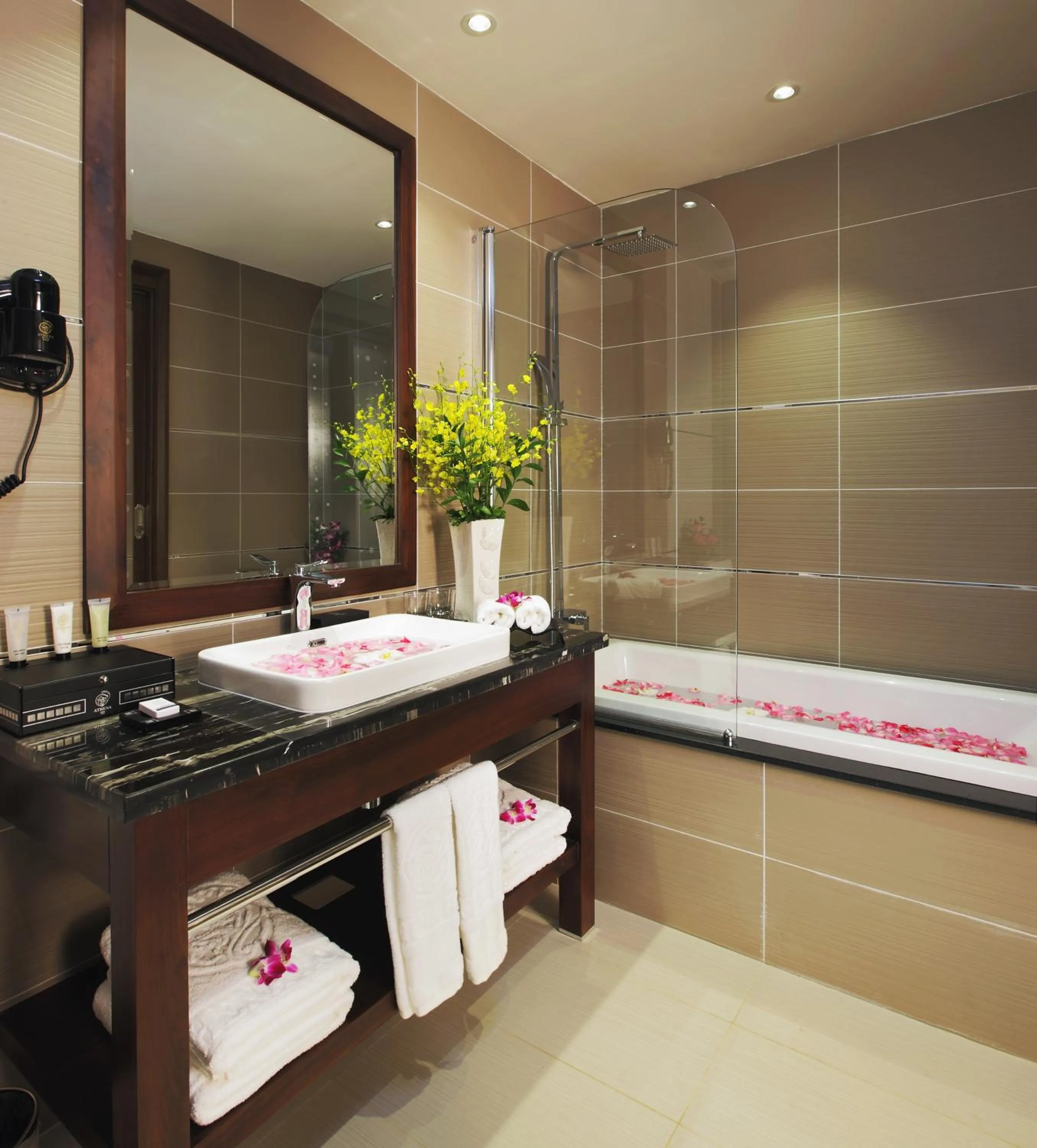 Bath in Athena Hotel