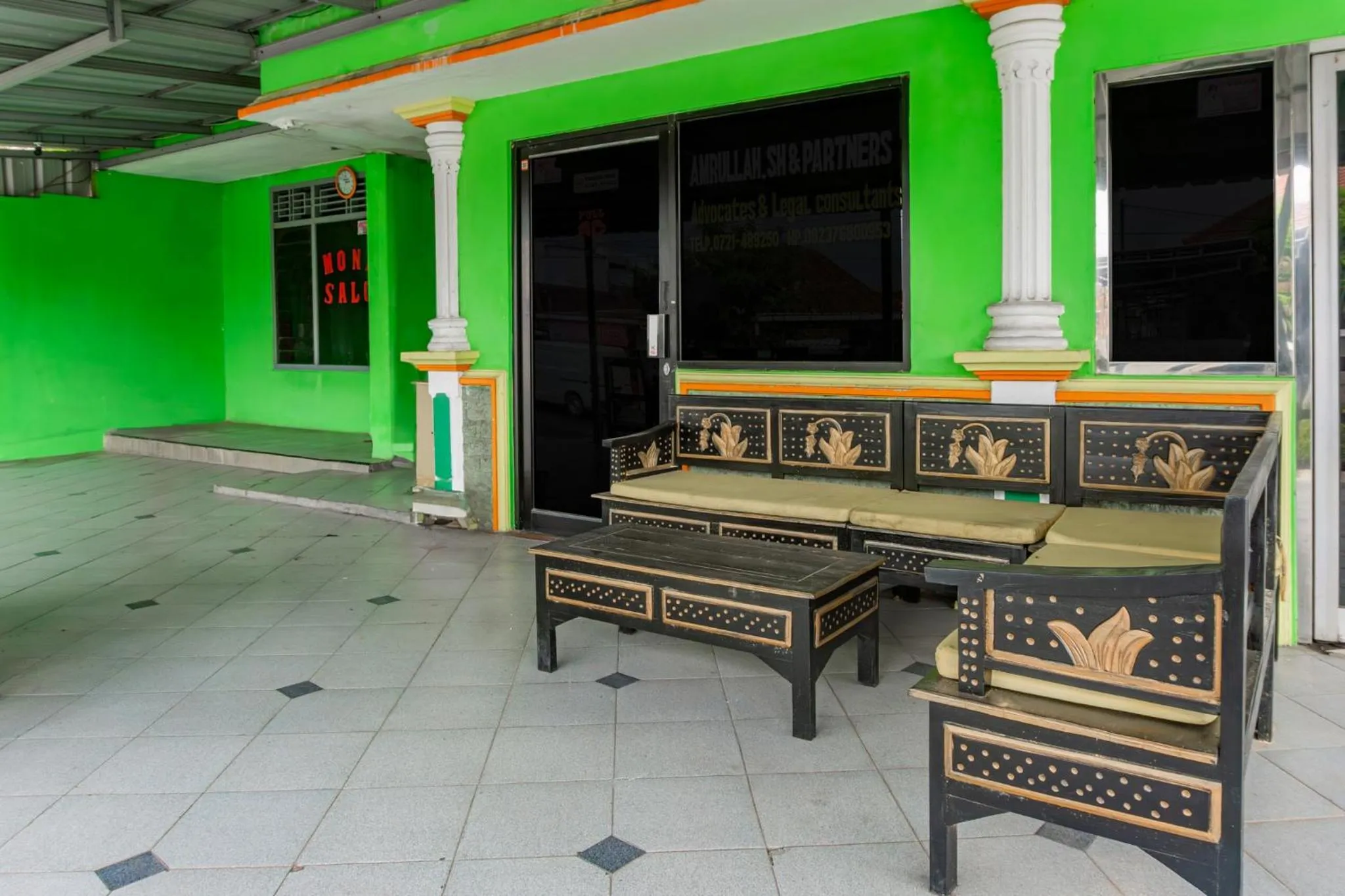 Lobby or reception in Hotel O Guest House Amanda Syariah