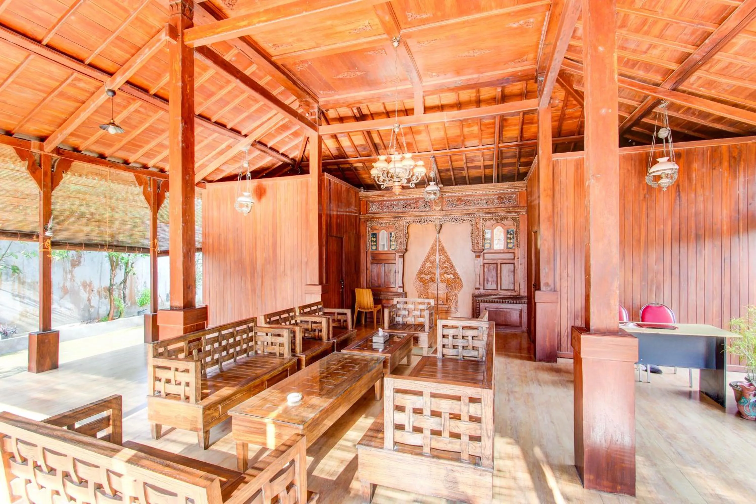 Lobby or reception in Capital O 93842 Jowo Segoro ResortNearPantai Sepanjang