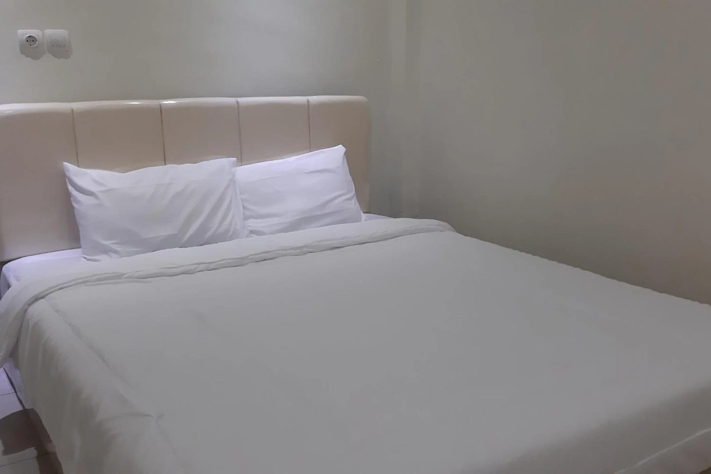 Bedroom, Bed in Hotel O Kost Reski 1 Near Pasar Rakyat Limbung