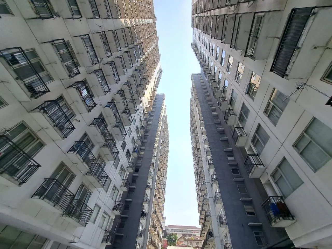 Facade/entrance in OYO Life 93855 Apartement The Jarrdin By Apt Property