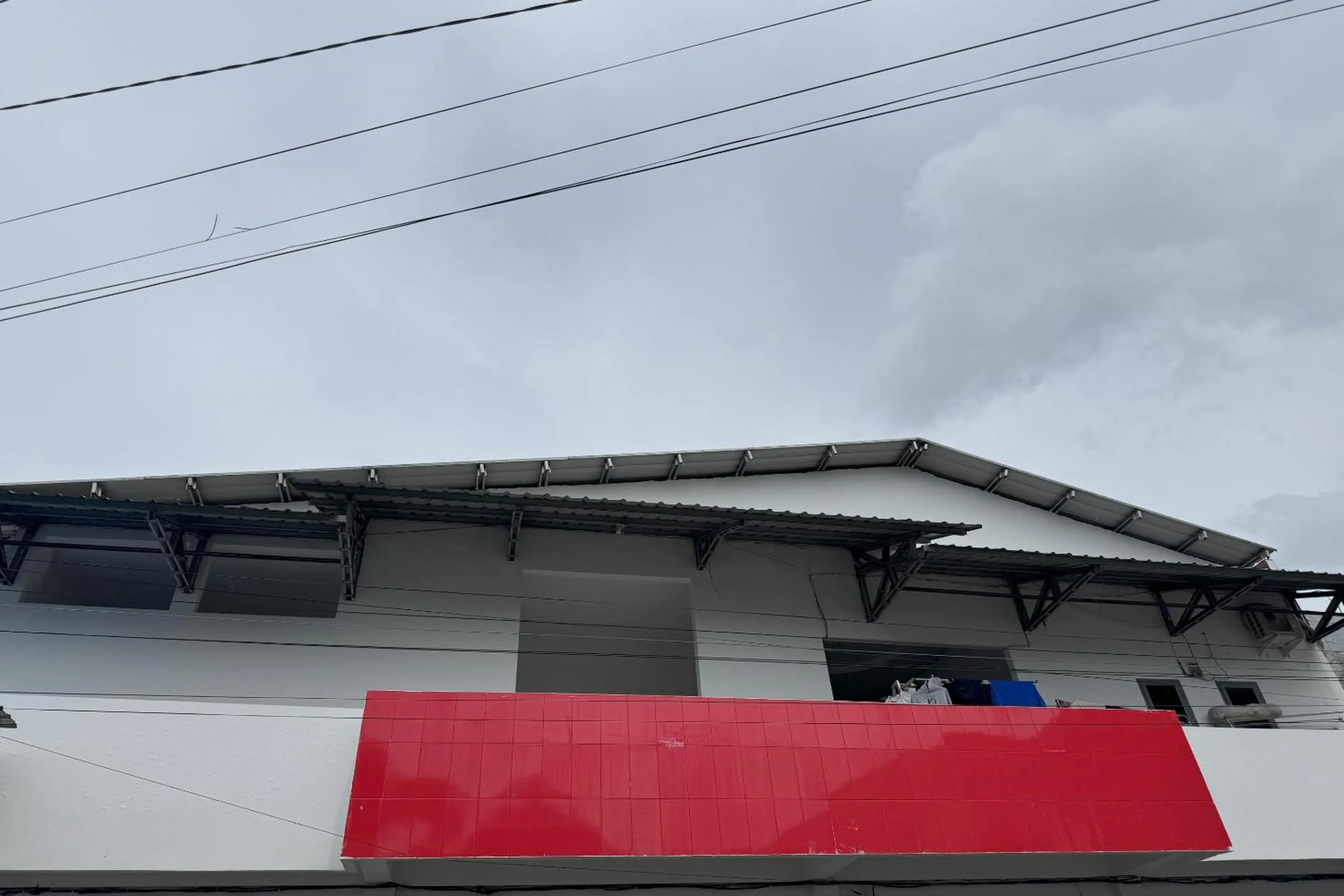 Facade/entrance in Hotel O Kost Reski 2 Near Tugu Perbatasan Takalar - Gowa