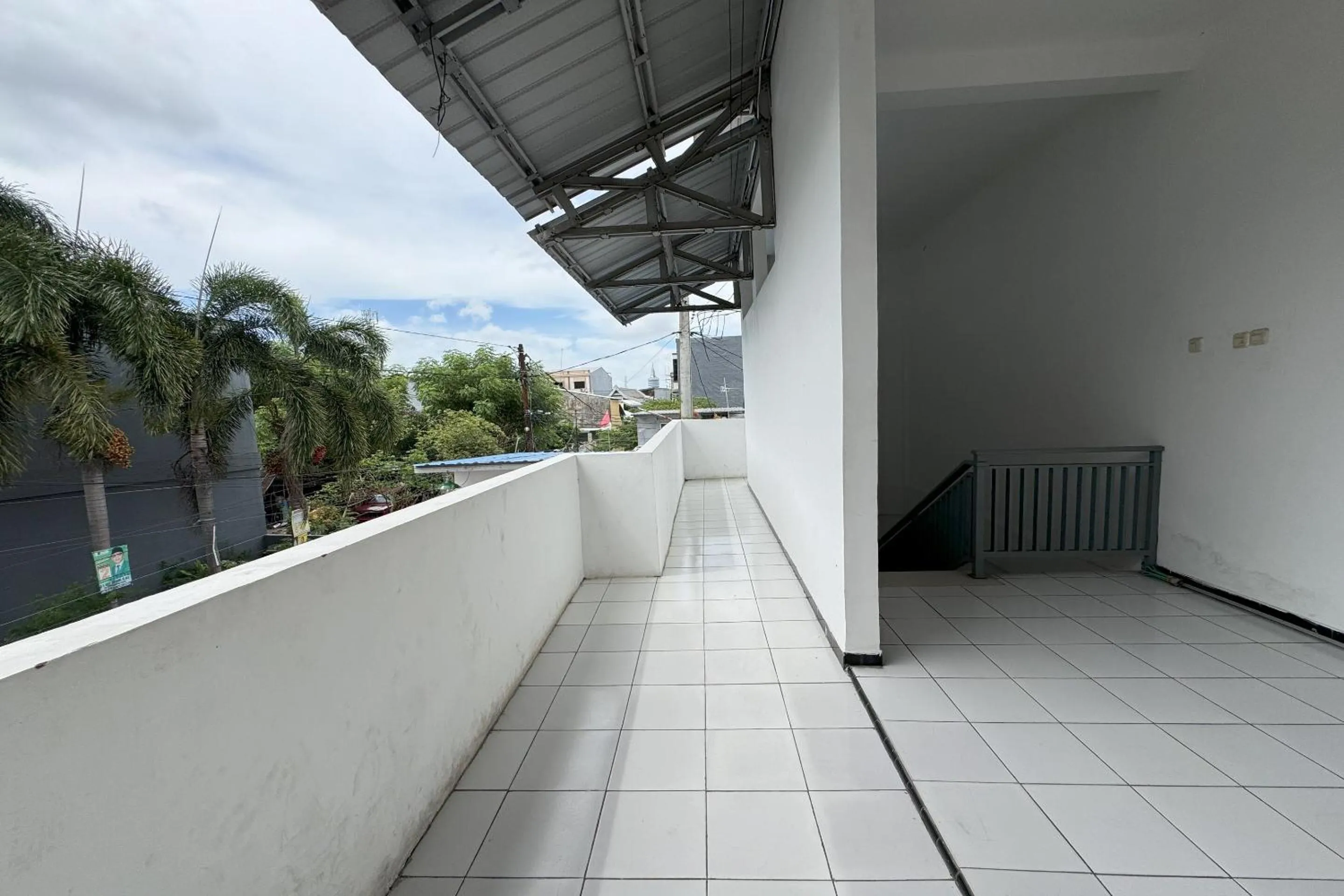 Lobby or reception in Hotel O Kost Reski 2 Near Tugu Perbatasan Takalar - Gowa