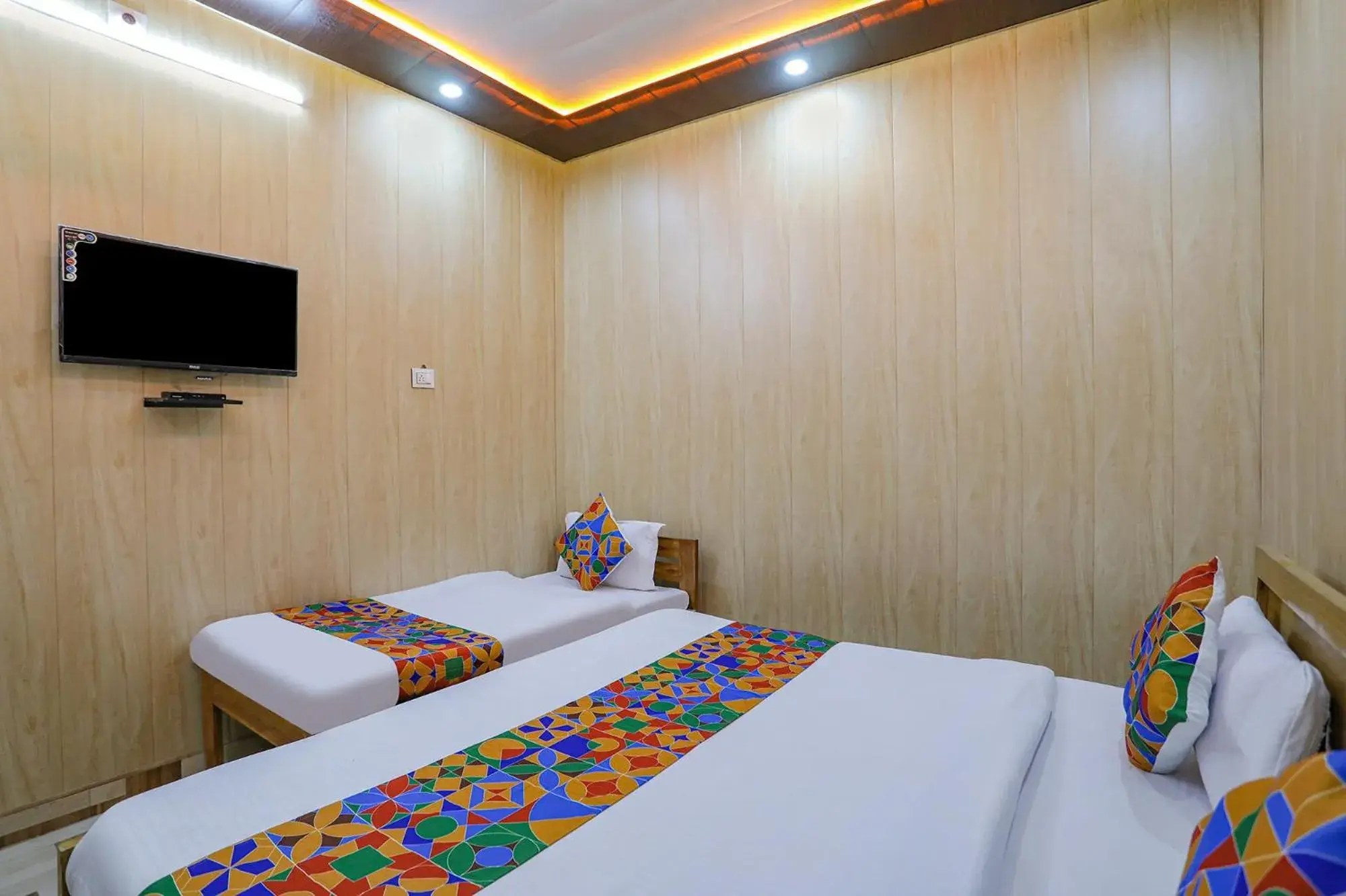 Bed in Via Shree Ram Aadhar 900 Mtr from Ram mandir Bed in Via Shree Ram Aadhar 900 Mtr from Ram mandir