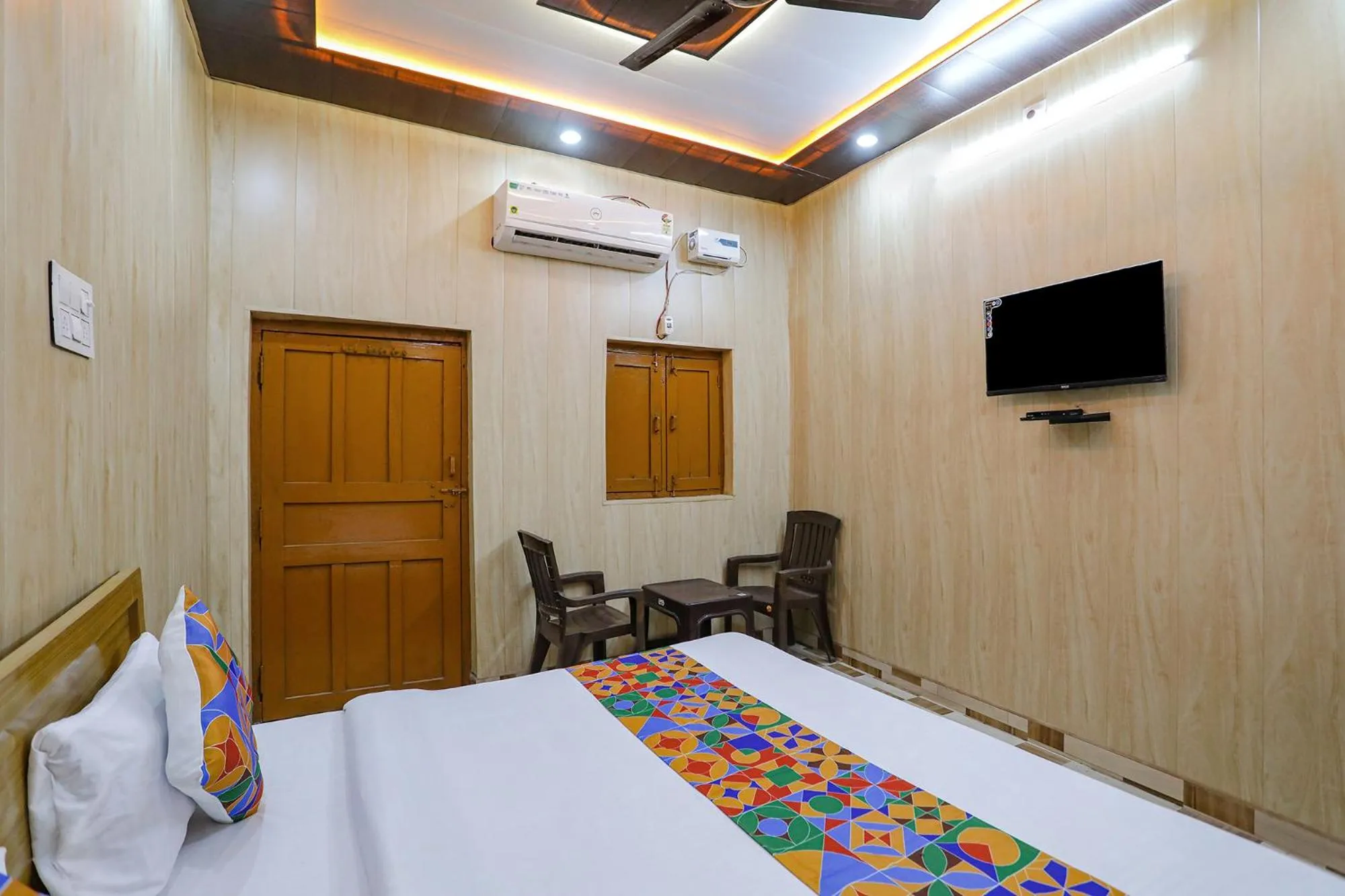 Bed in Via Shree Ram Aadhar 900 Mtr from Ram mandir