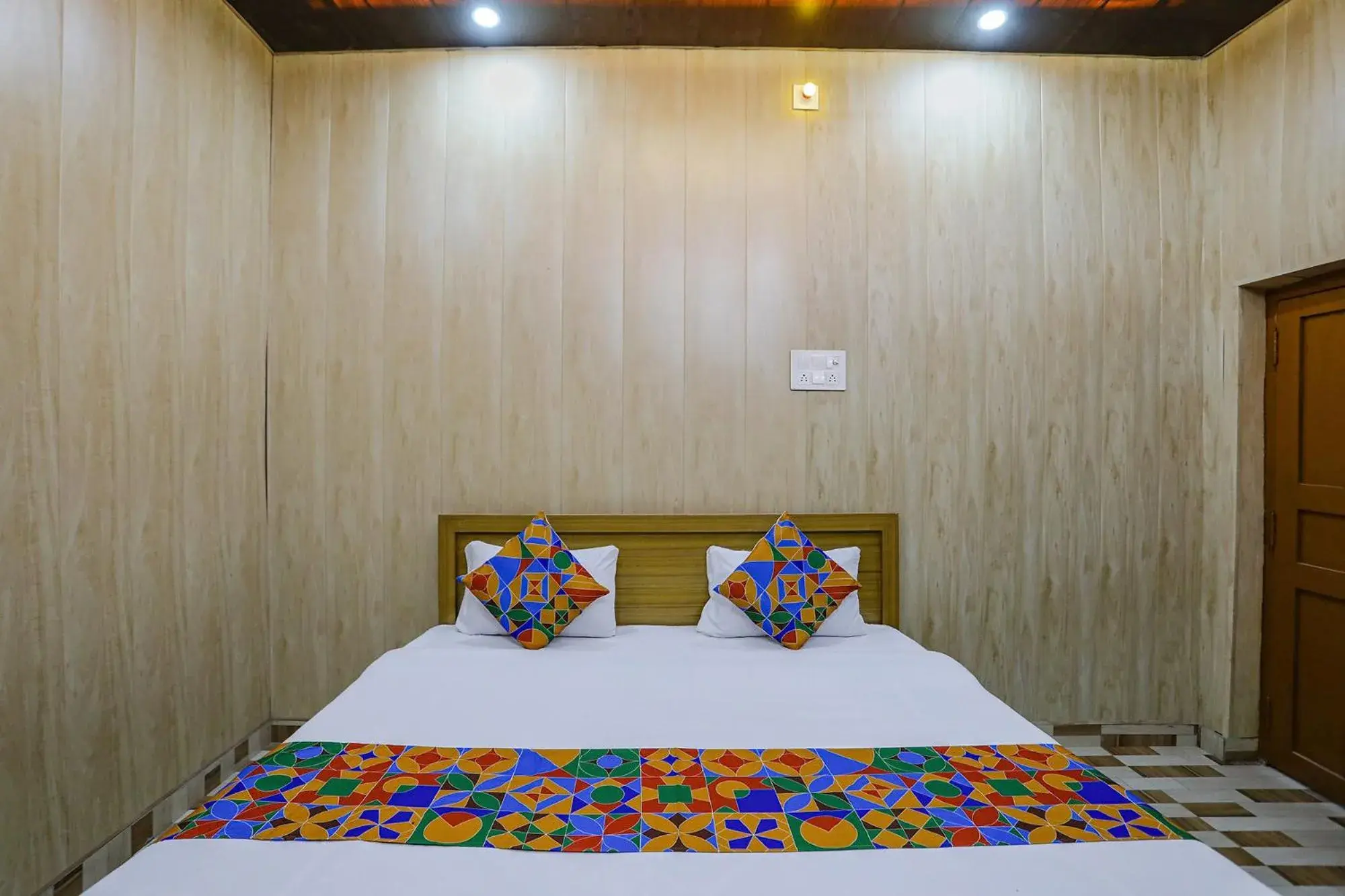 Bed in Via Shree Ram Aadhar 900 Mtr from Ram mandir Bed in Via Shree Ram Aadhar 900 Mtr from Ram mandir