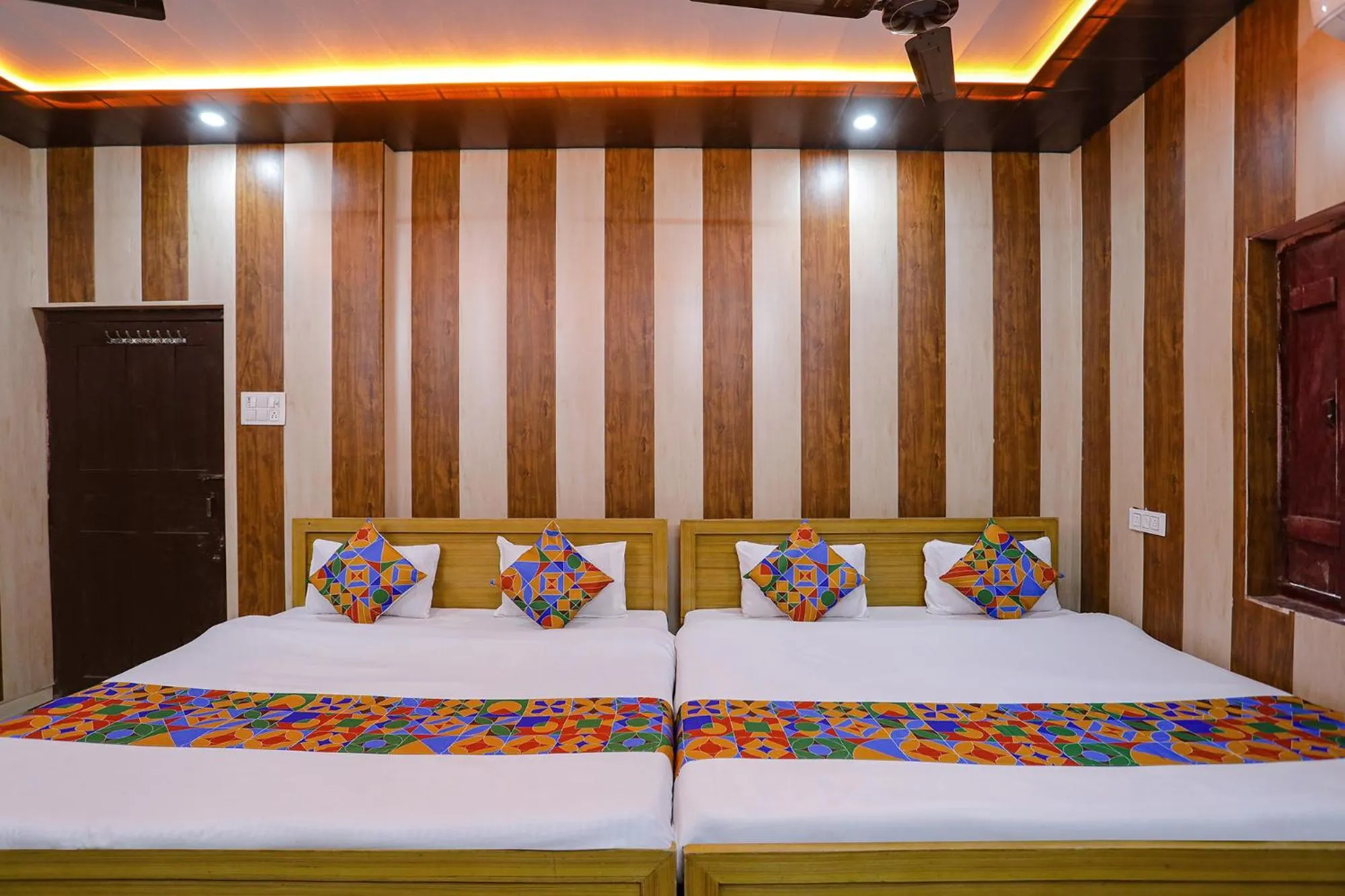 Bed in Via Shree Ram Aadhar 900 Mtr from Ram mandir