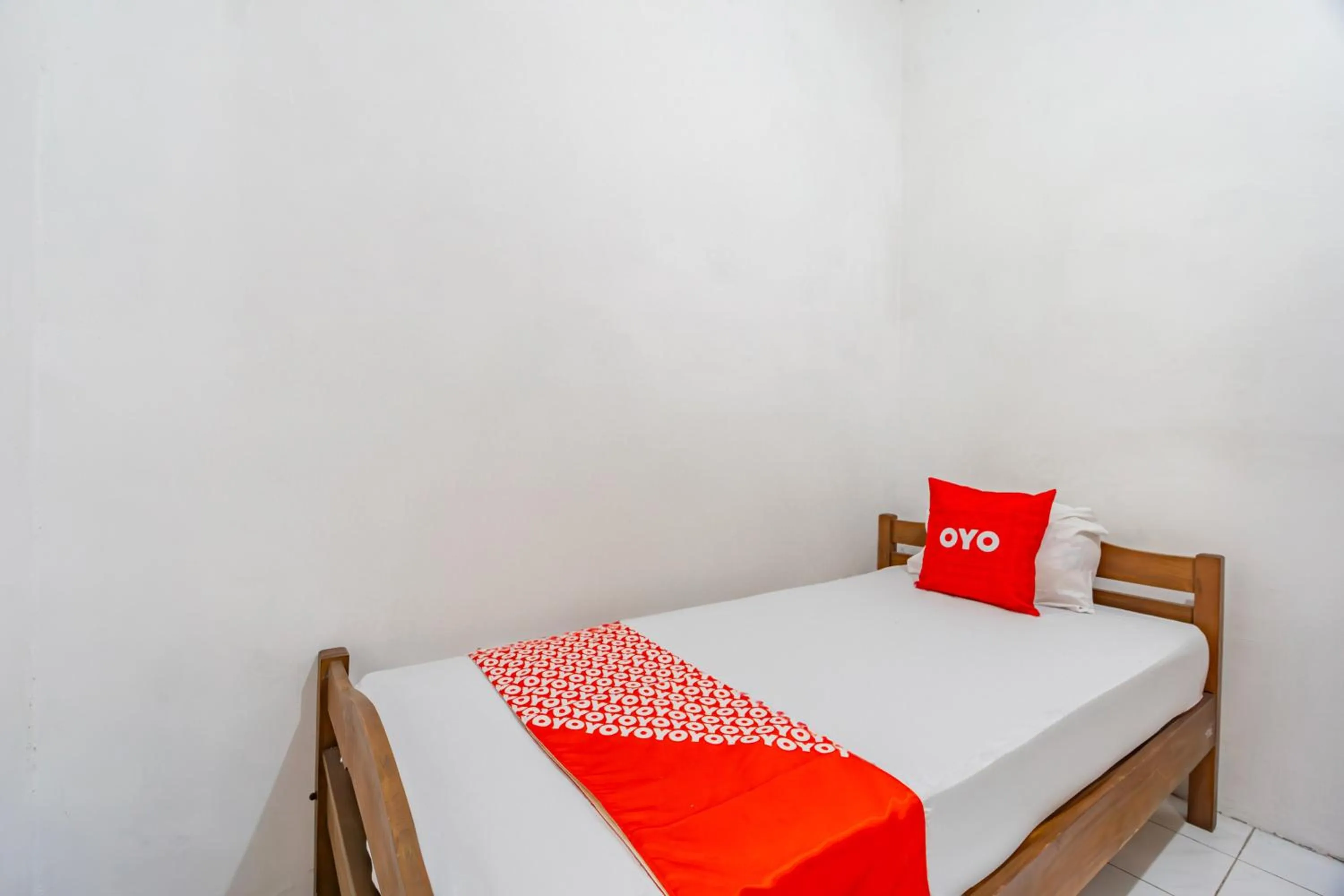 Bedroom, Bed in Hotel O Regina Homestay Syariah