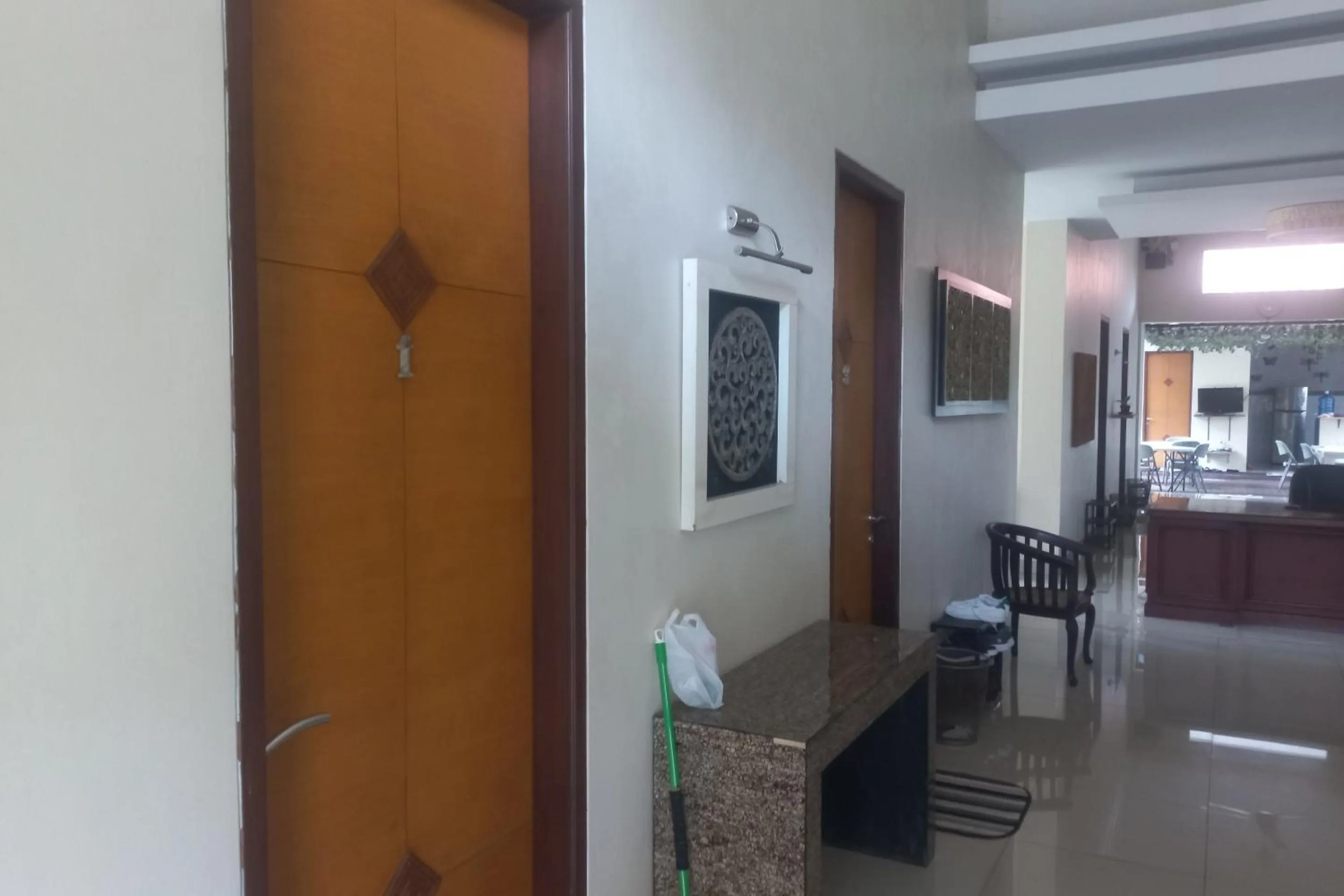 Lobby or reception in Capital O 93872 Natura Guest House Syariah Near alun alun kota purwokerto