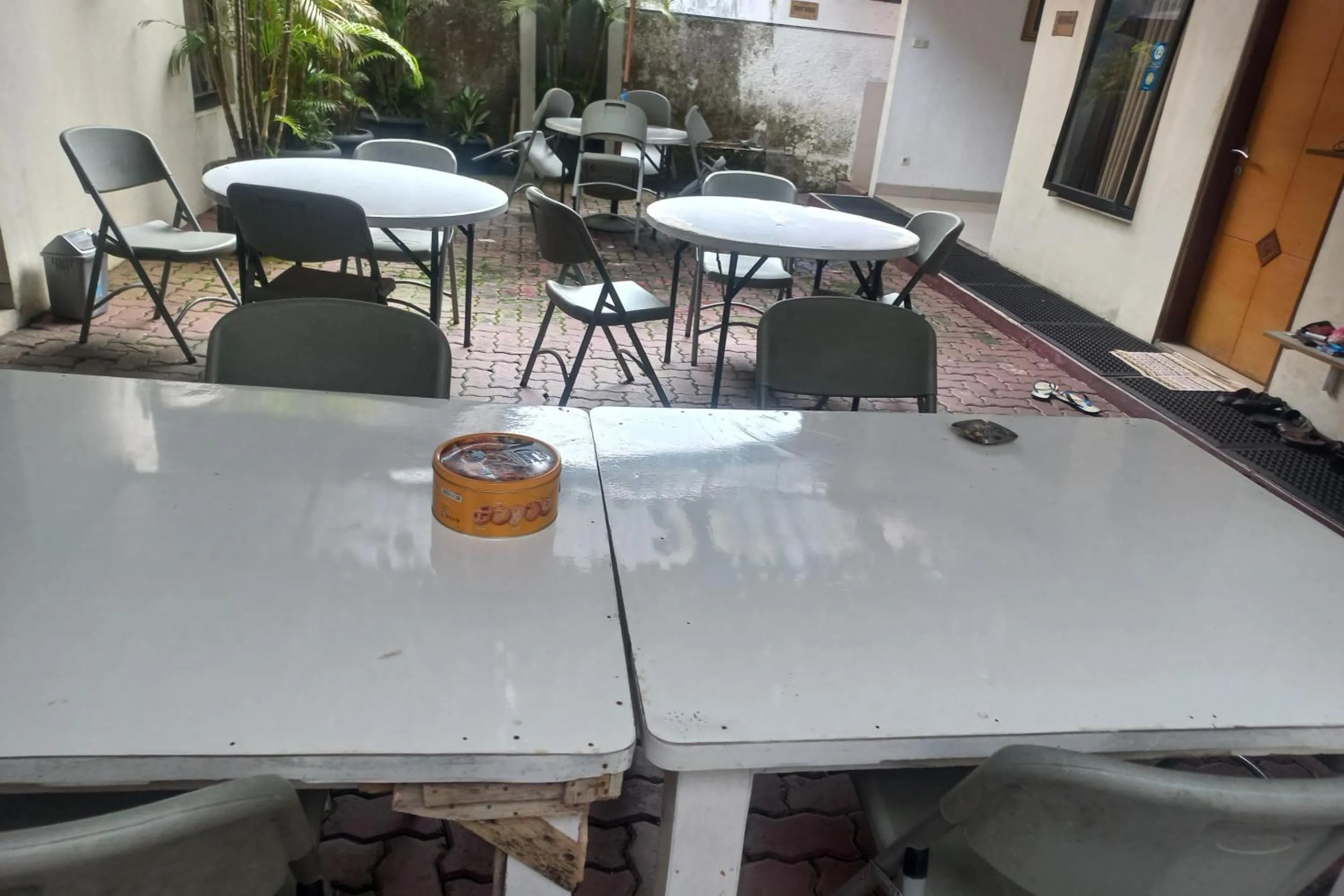 Lobby or reception in Capital O 93872 Natura Guest House Syariah Near alun alun kota purwokerto