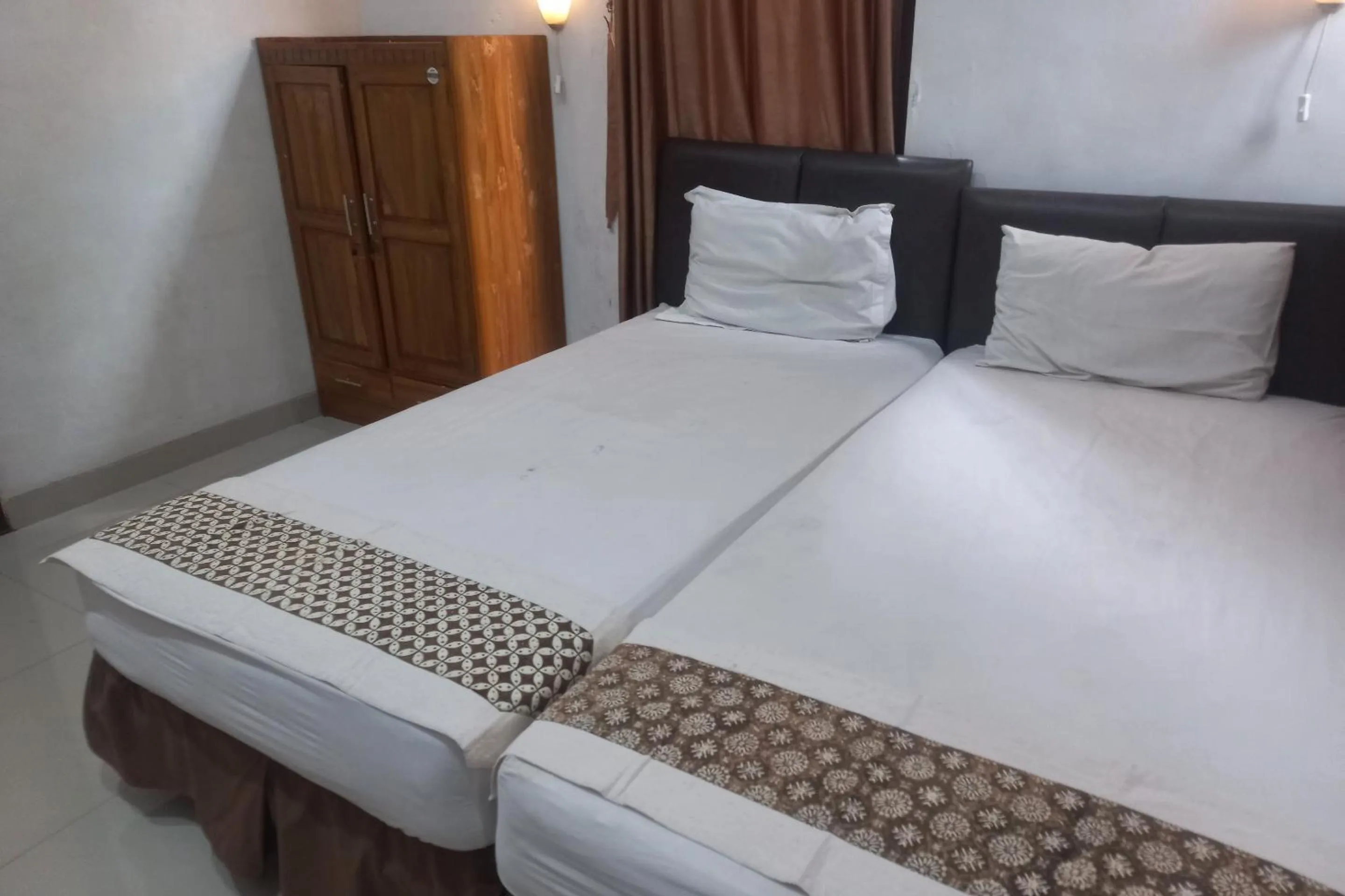 Bedroom, Bed in Capital O 93872 Natura Guest House Syariah Near alun alun kota purwokerto