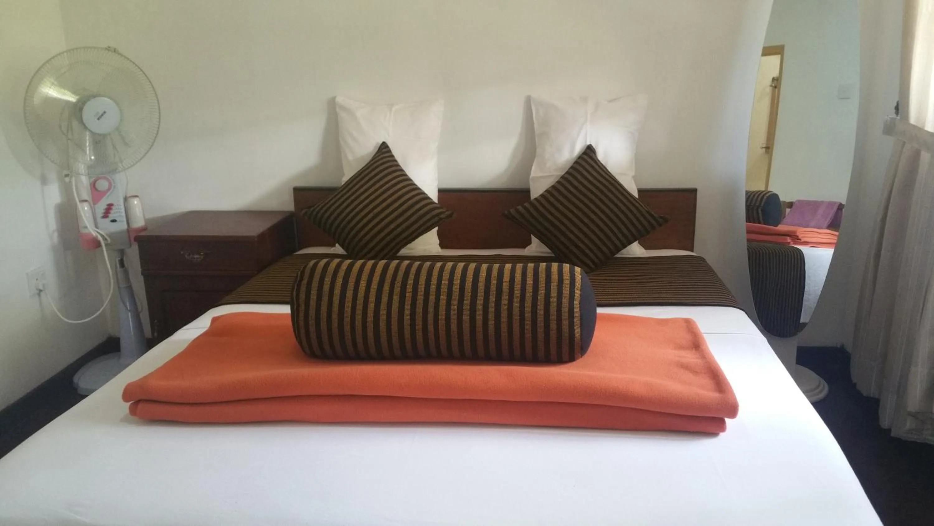 Photo of the whole room, Bed in 59B Rest Inn Ella