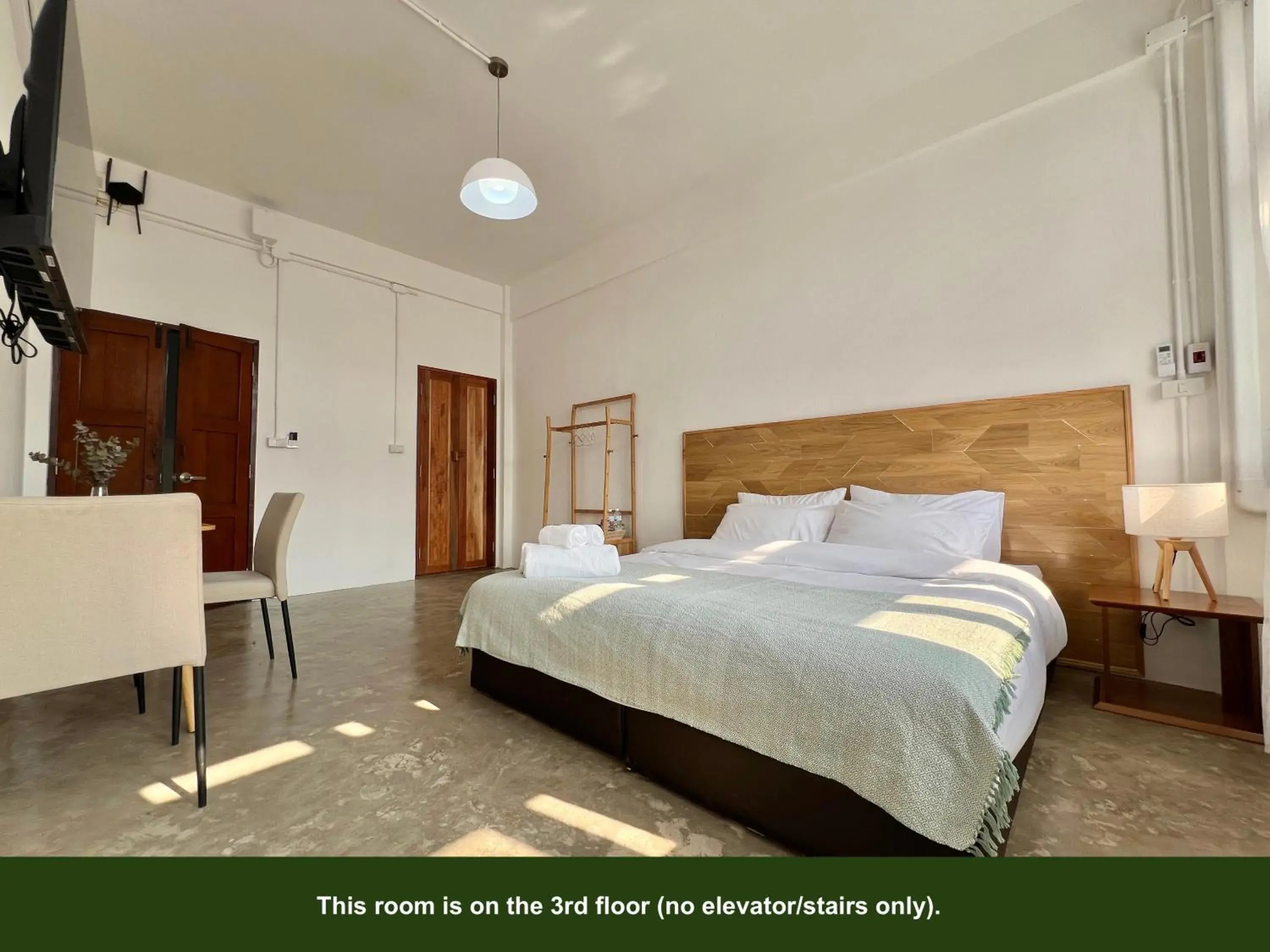 Double Room with Balcony in Sabay Home Double Room with Balcony in Sabay Home