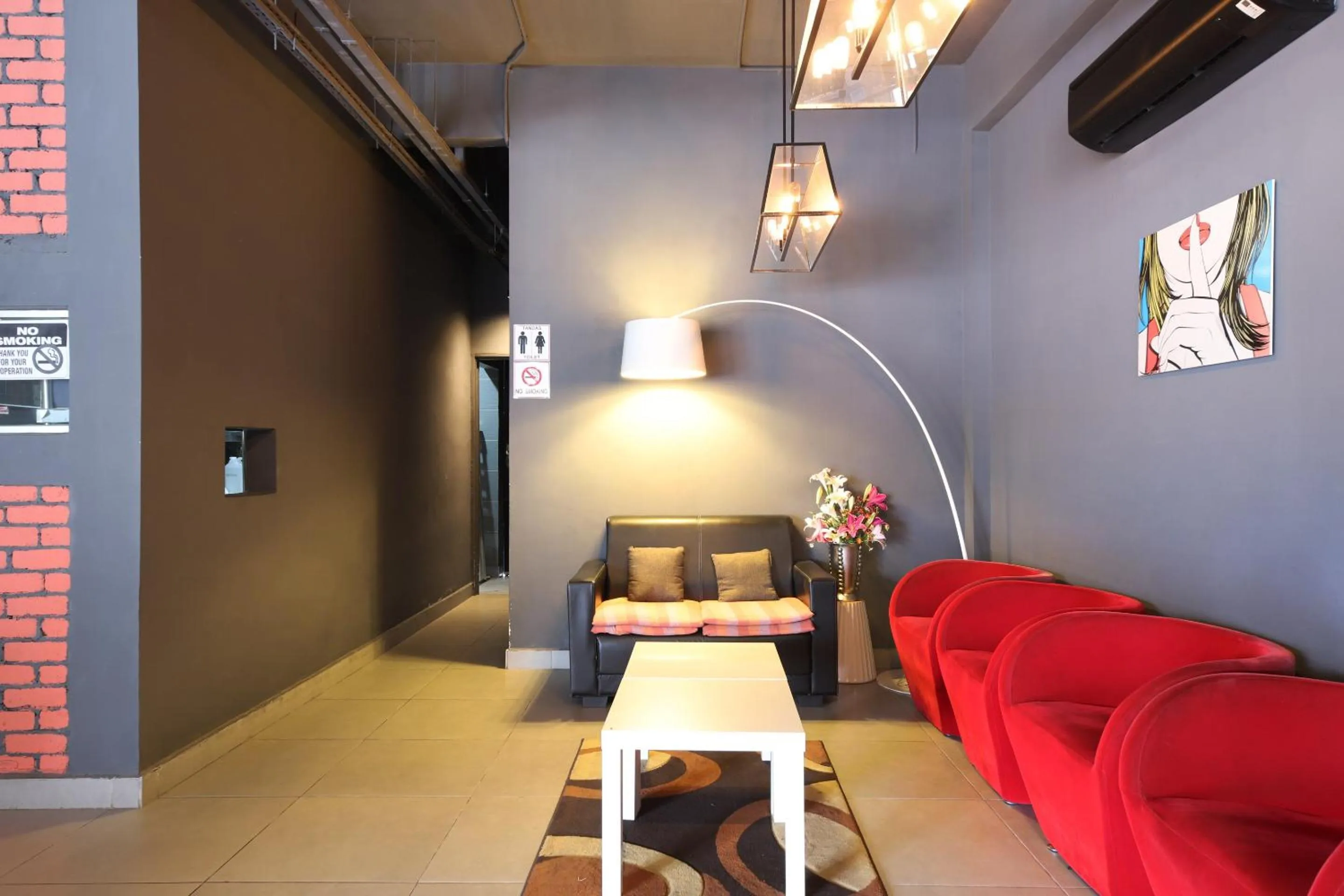 Lobby or reception in Super OYO 246 Link Inn