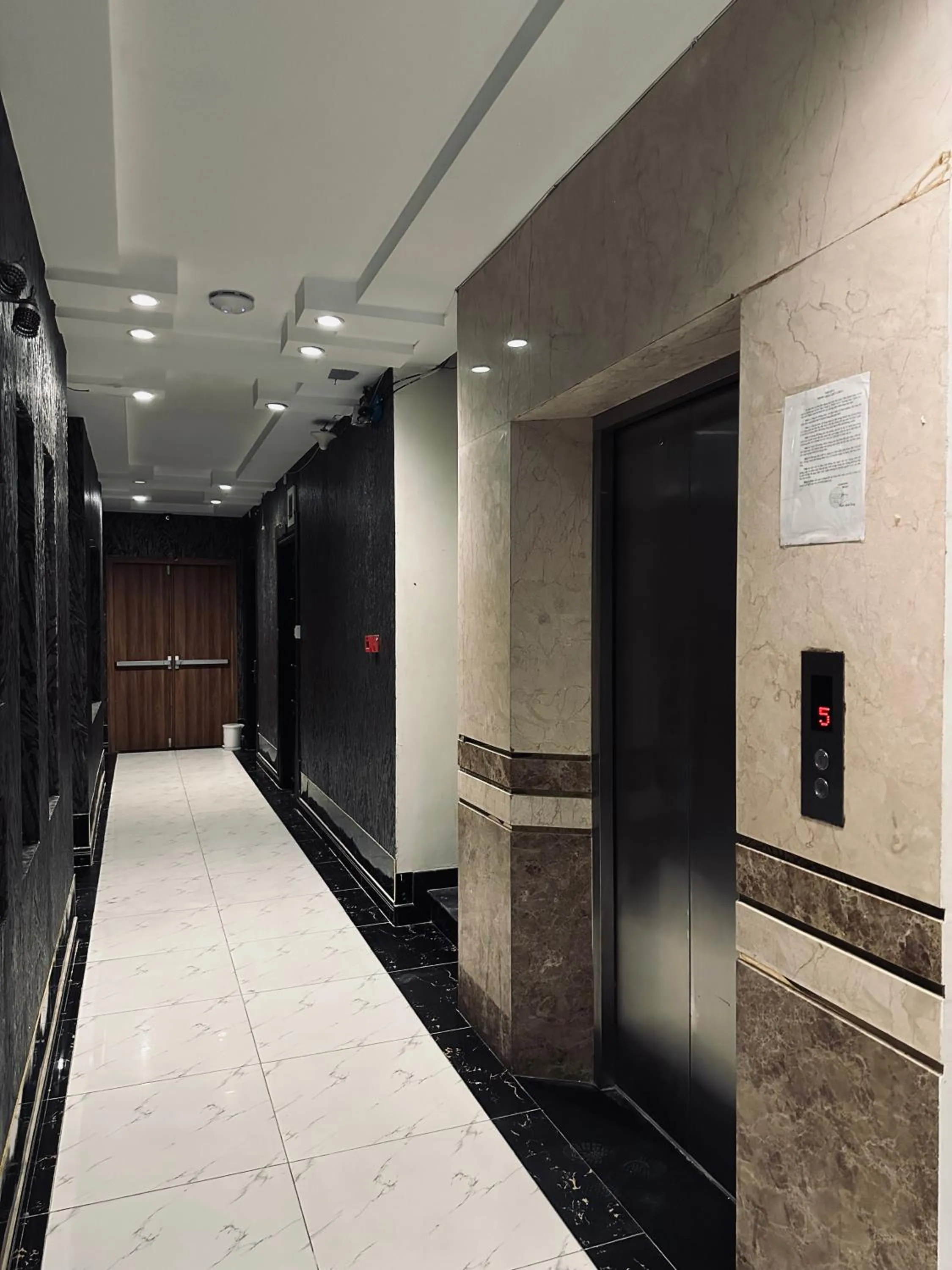 elevator in LION 8 Hotel