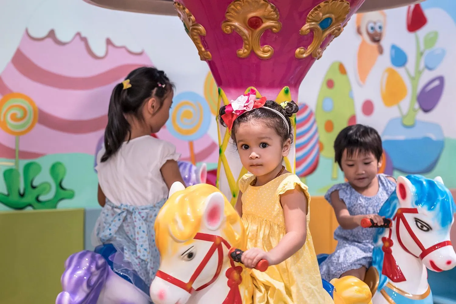 children in Shangri-La Sanya