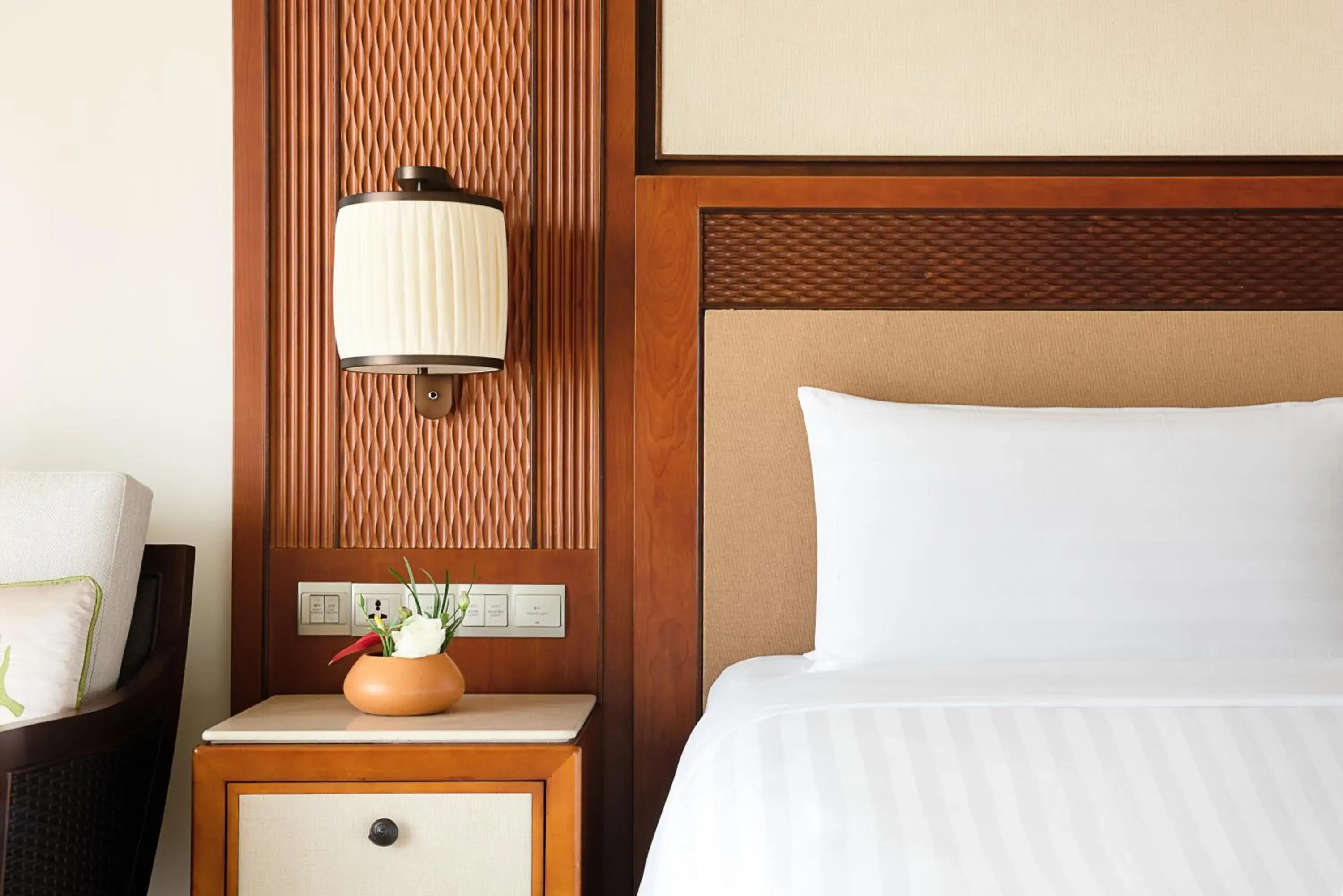 Bed in Shangri-La Sanya Bed in Shangri-La Sanya