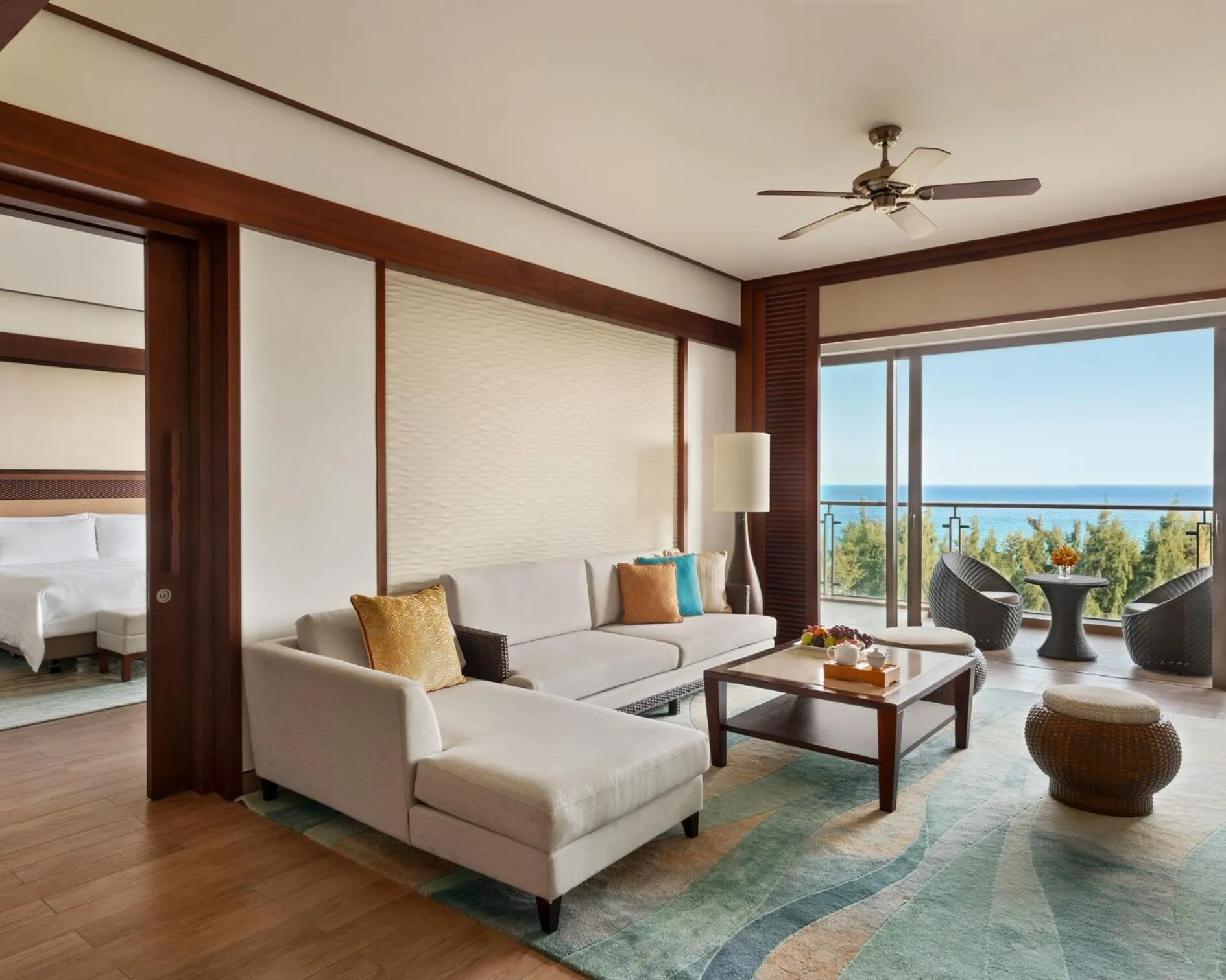 Living room in Shangri-La Sanya