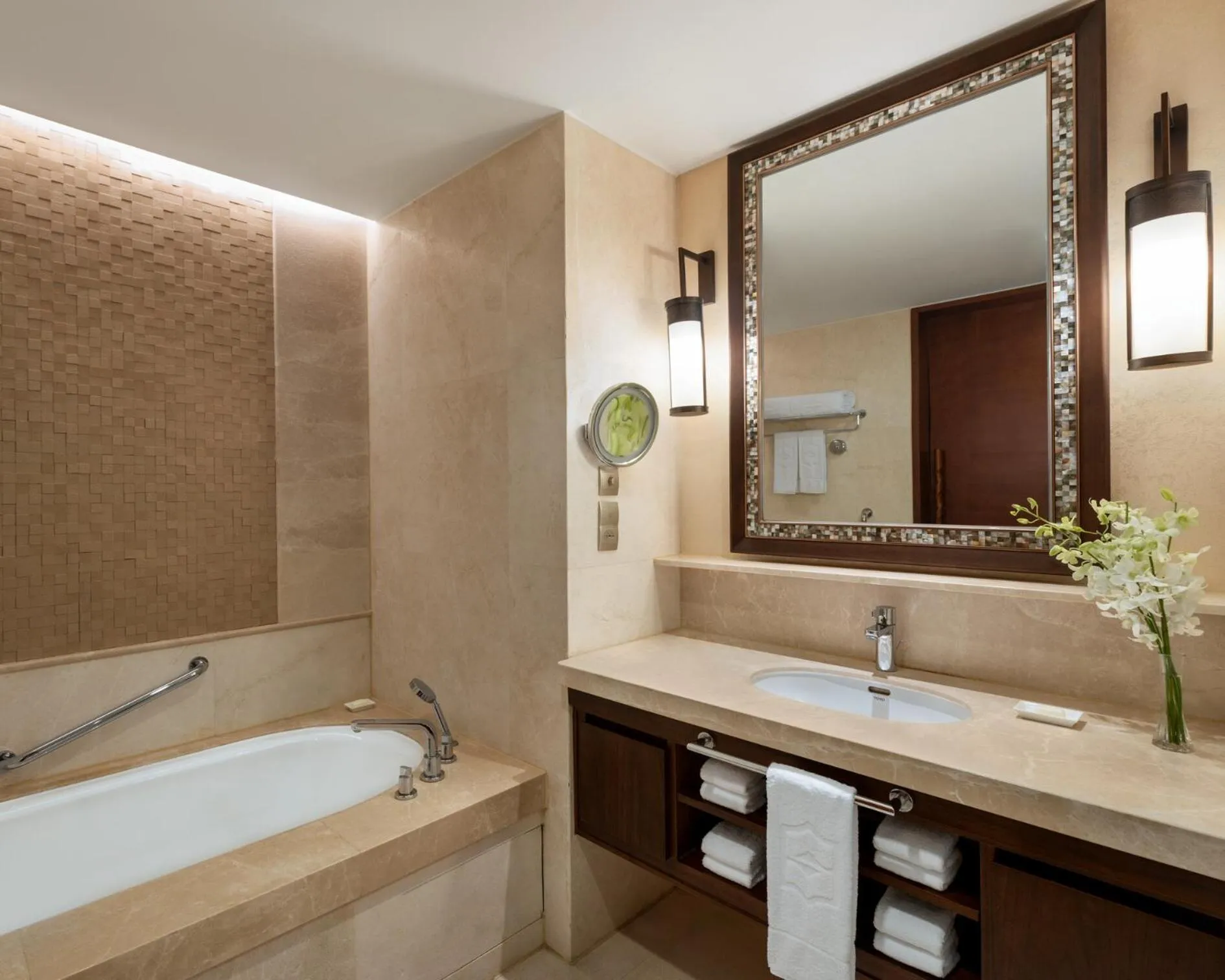 Bathroom in Shangri-La Sanya
