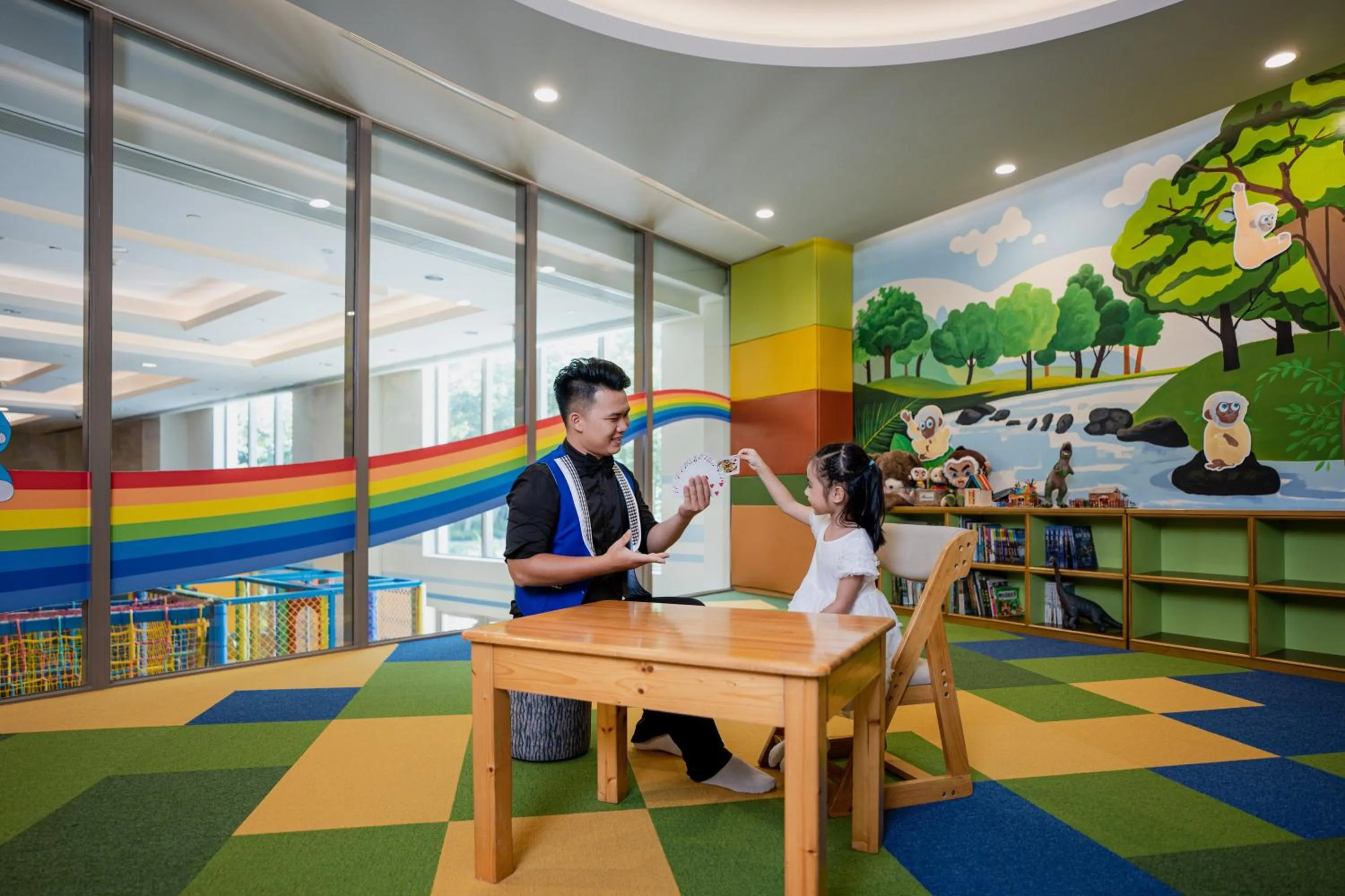 People in Shangri-La Sanya