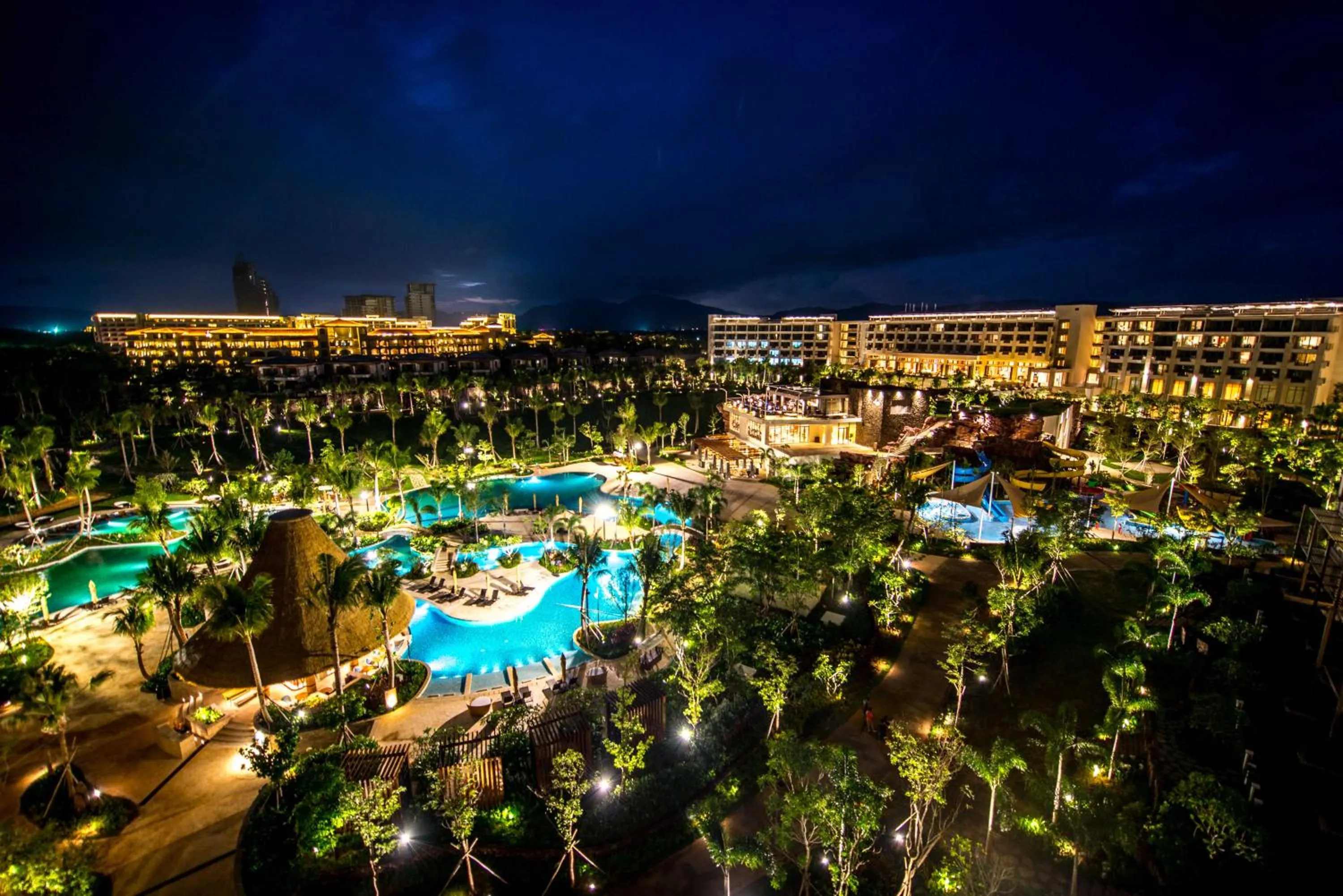 Night in Shangri-La Sanya