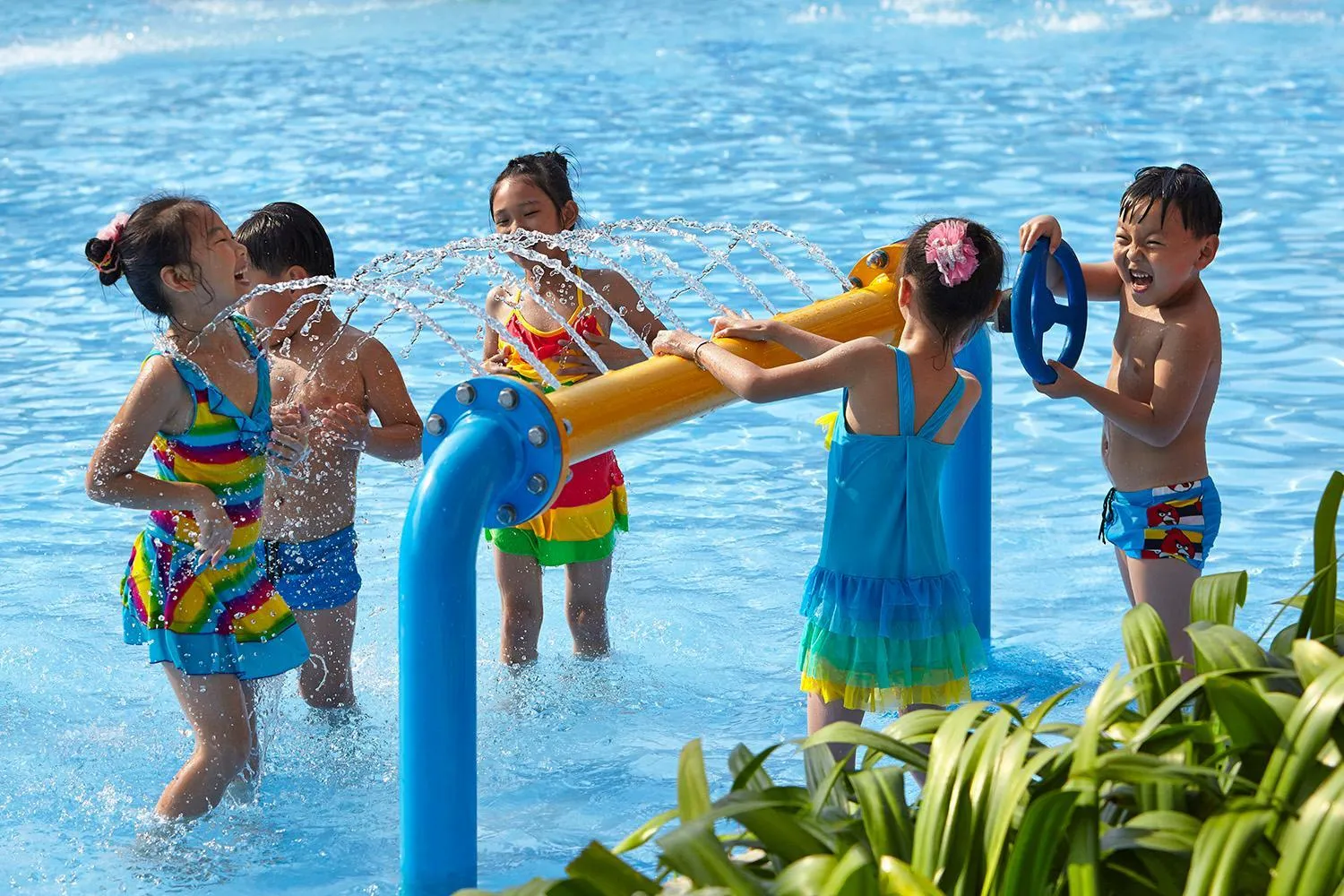 children in Shangri-La Sanya