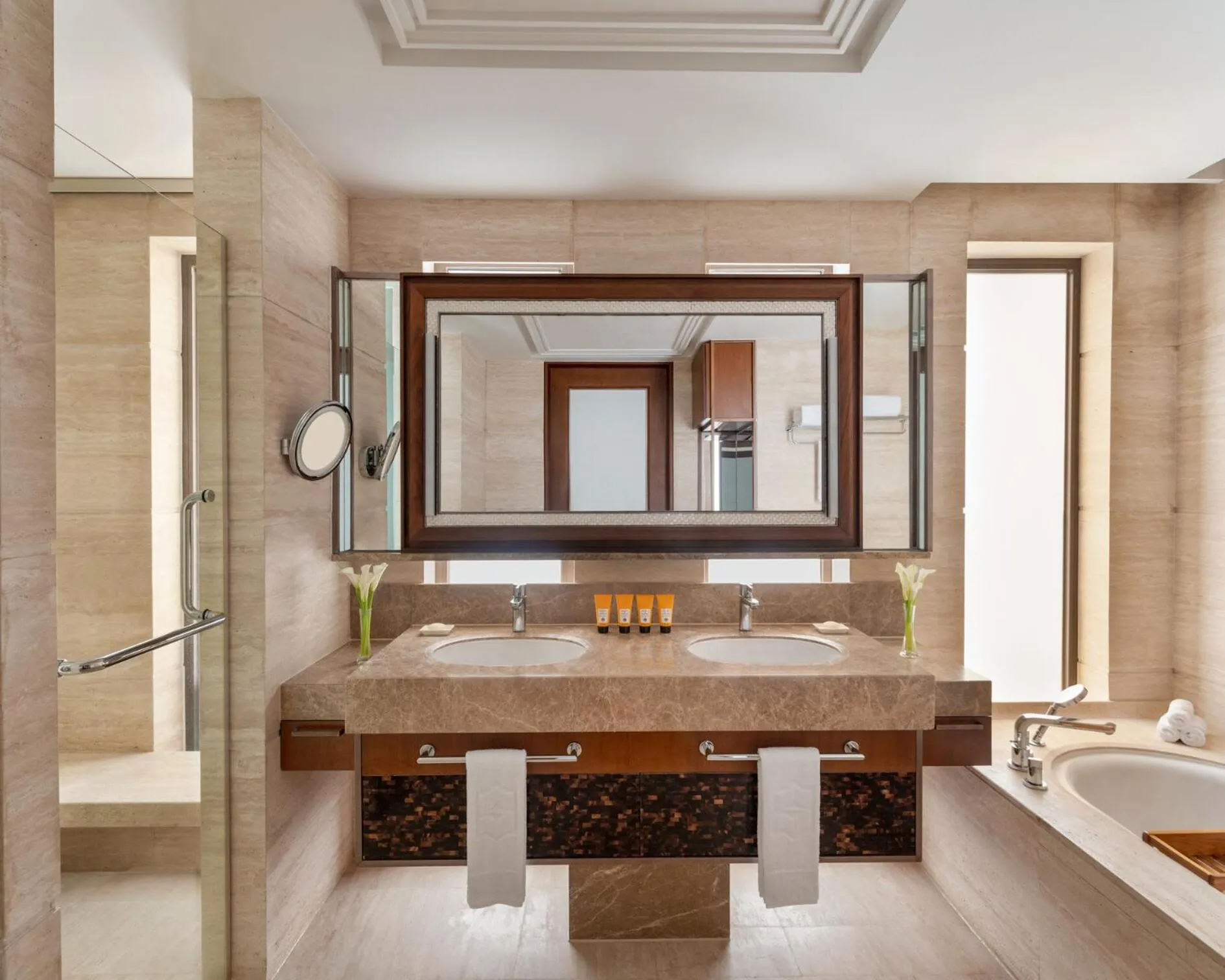Bathroom in Shangri-La Sanya