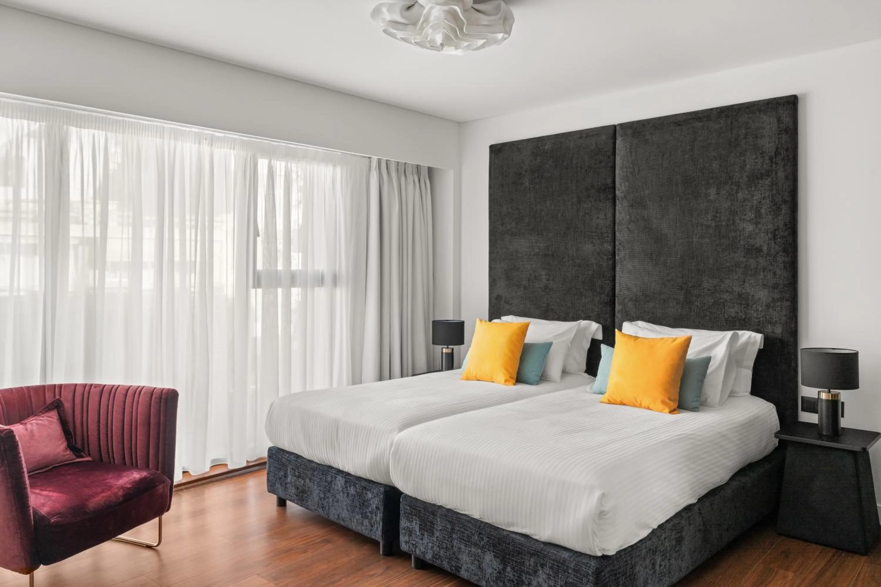 Bedroom, Bed in The Athenaeum Luxury Hotel