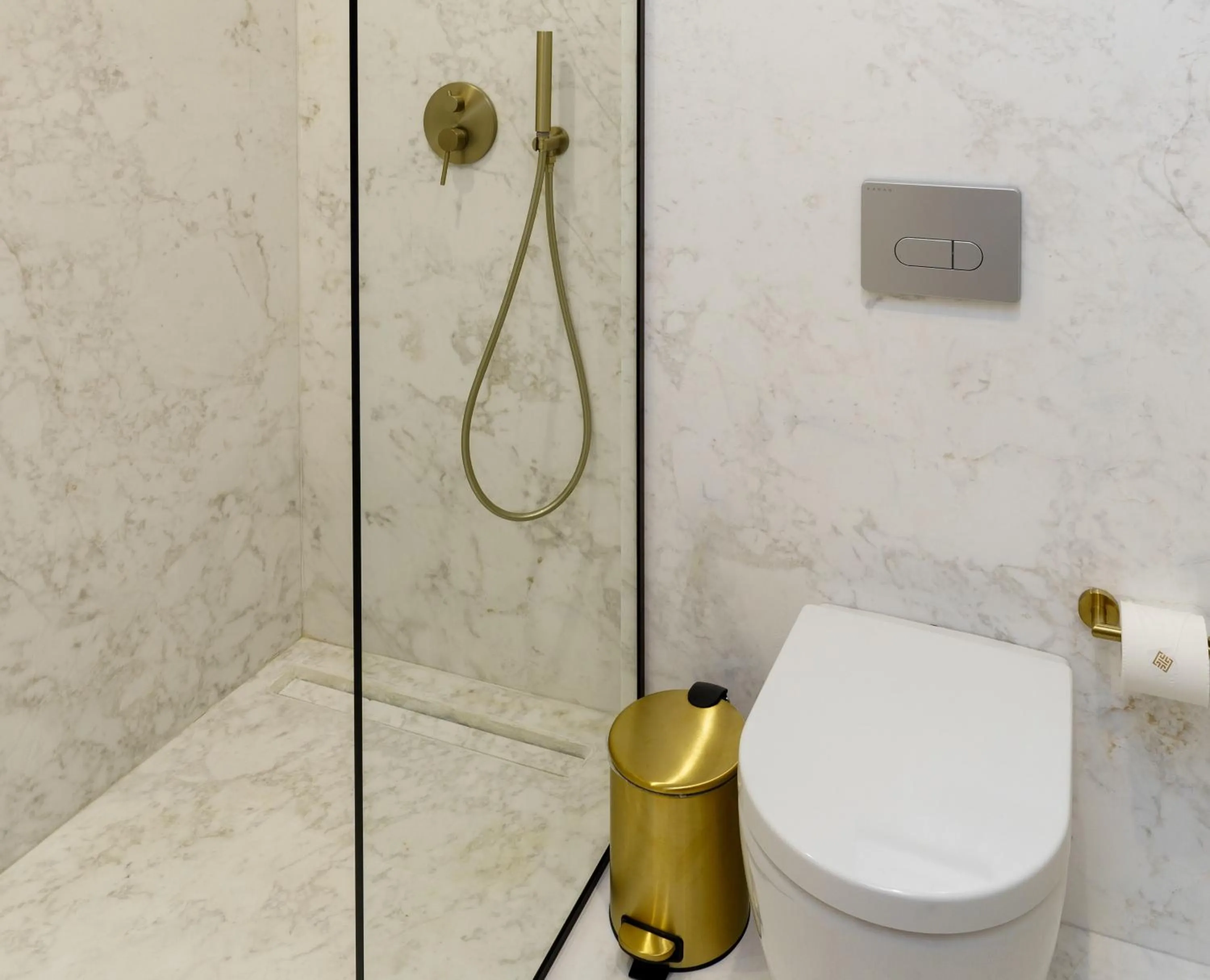 Bathroom in The Athenaeum Luxury Hotel