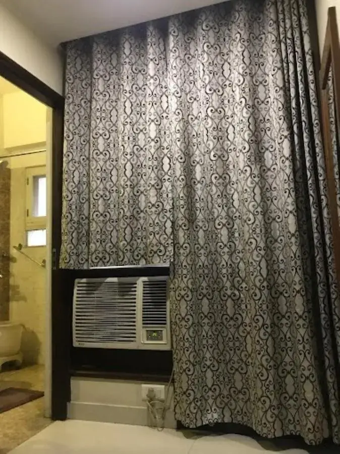 Property building in Hotel Rainbow Ghaziabad Property building in Hotel Rainbow Ghaziabad