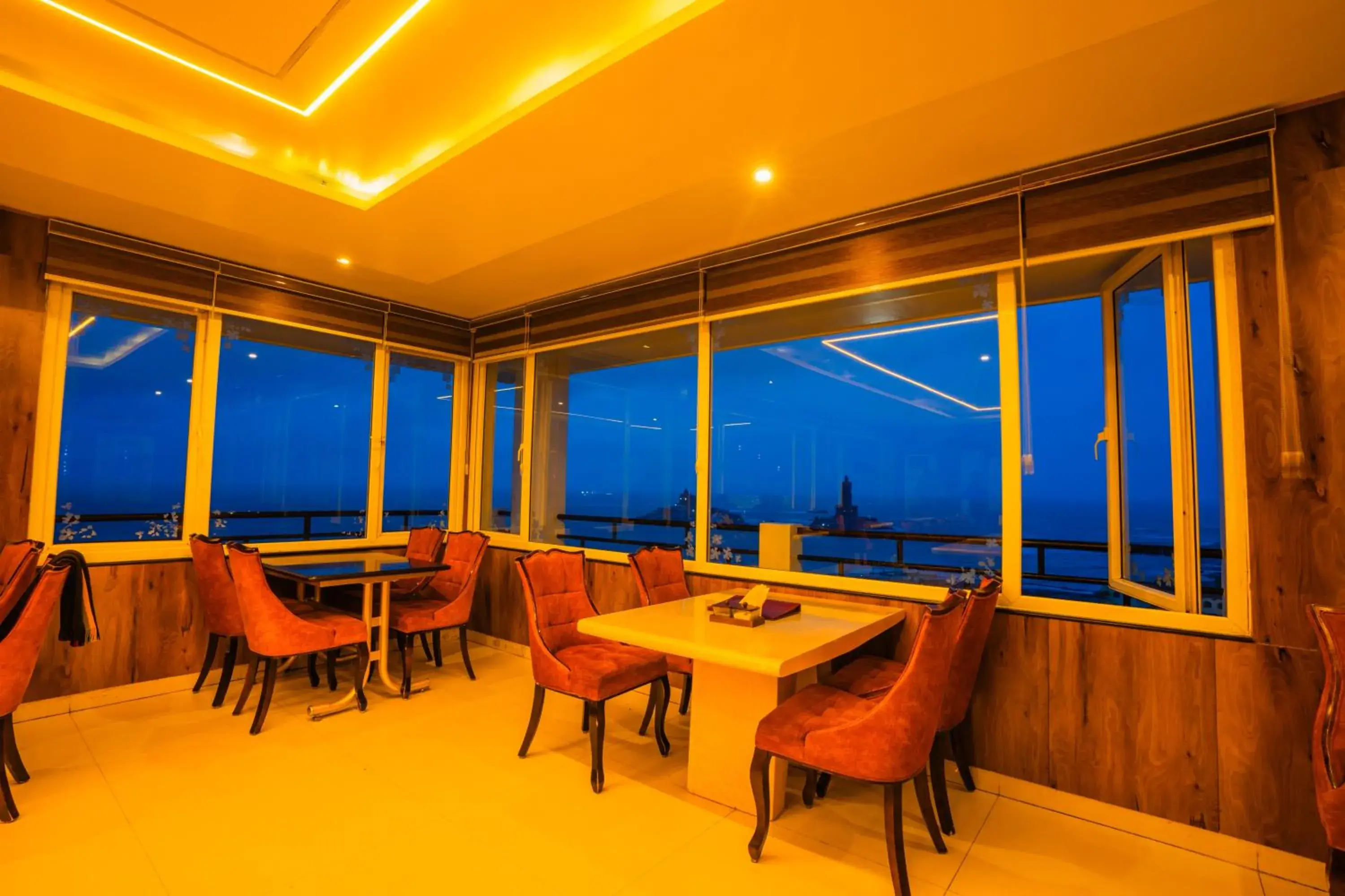 THE SEASHORE HOTEL THE SEASHORE HOTEL