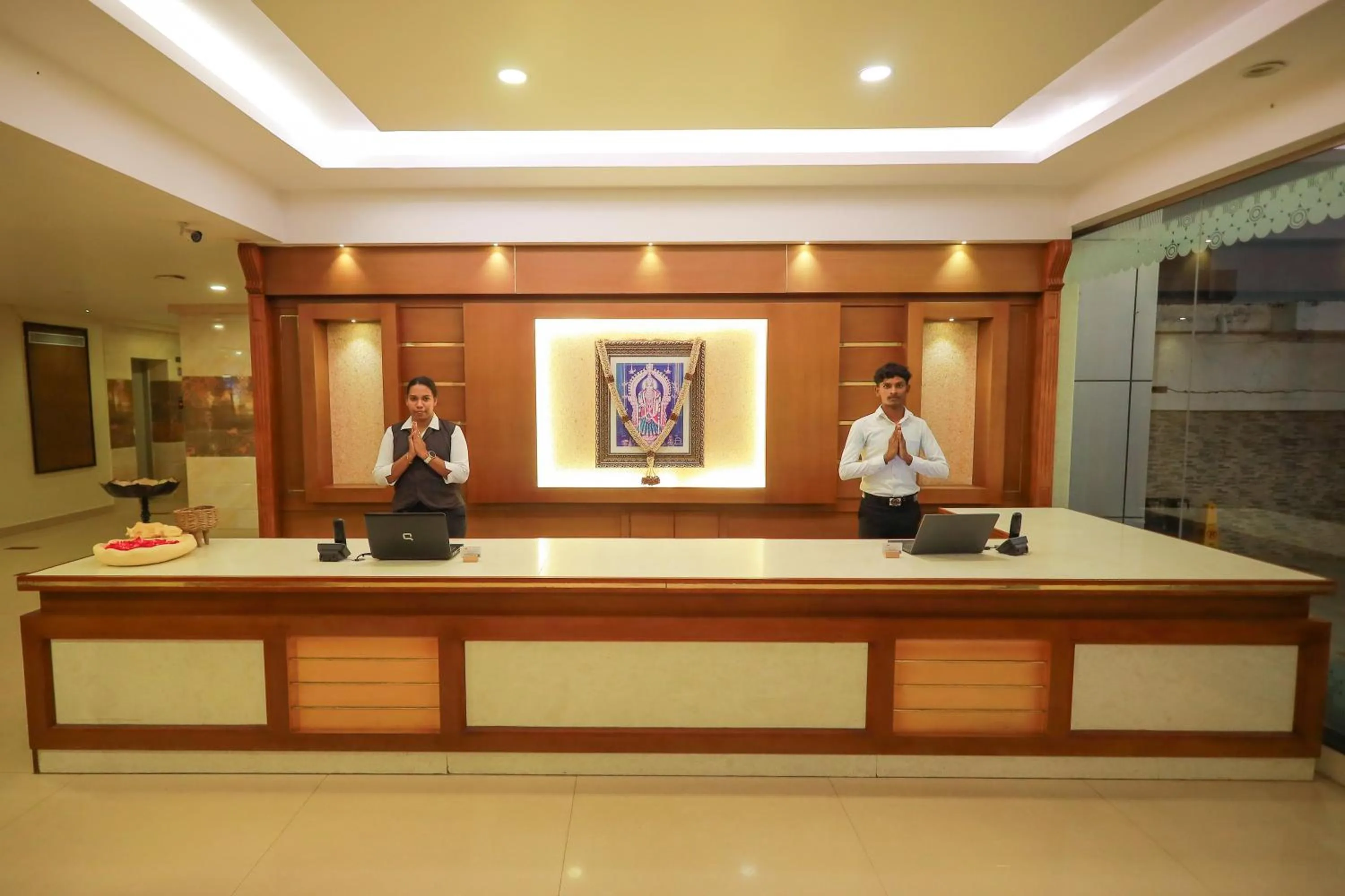 Lobby or reception in THE SEASHORE HOTEL