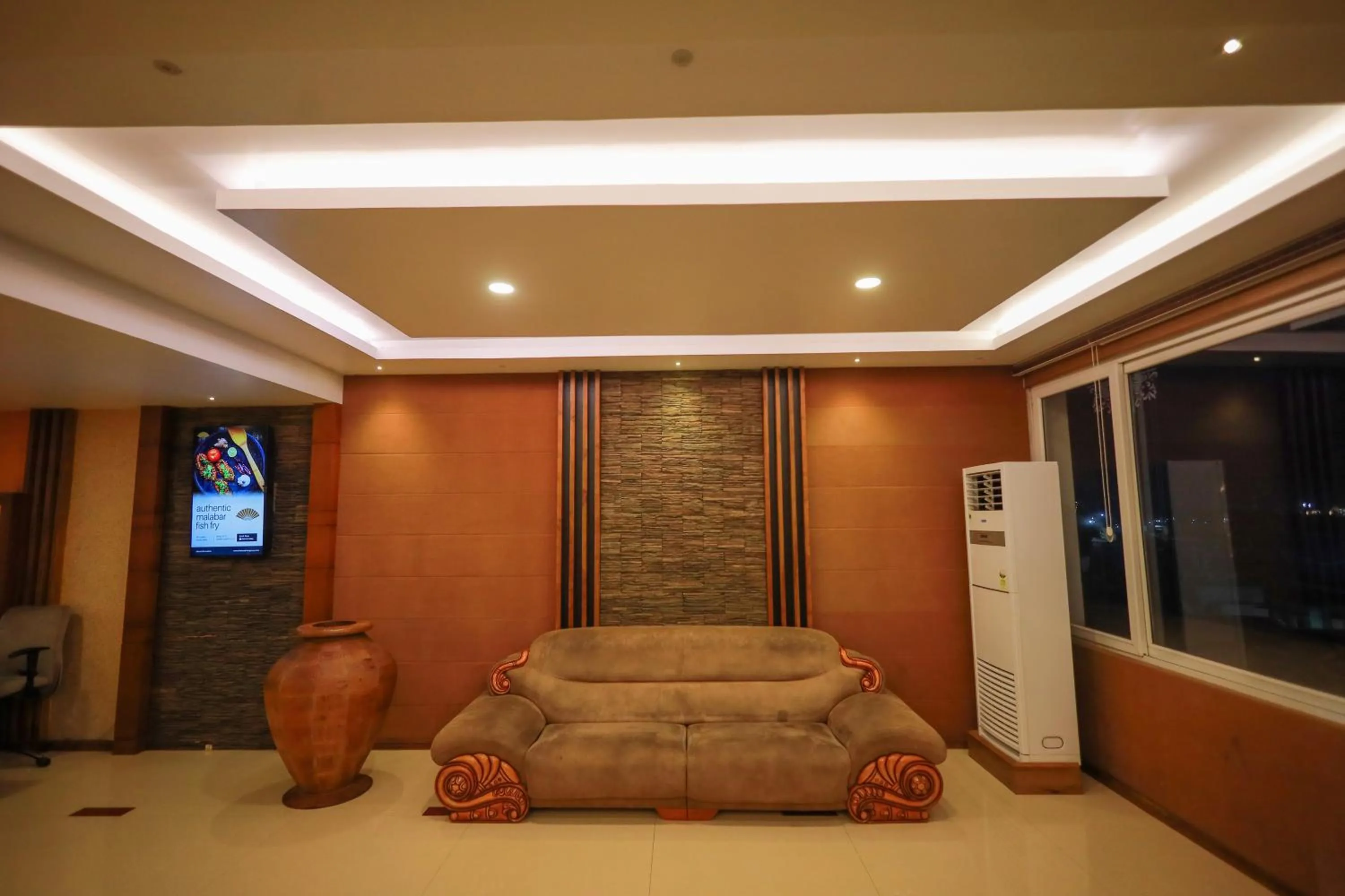 Lobby or reception in THE SEASHORE HOTEL