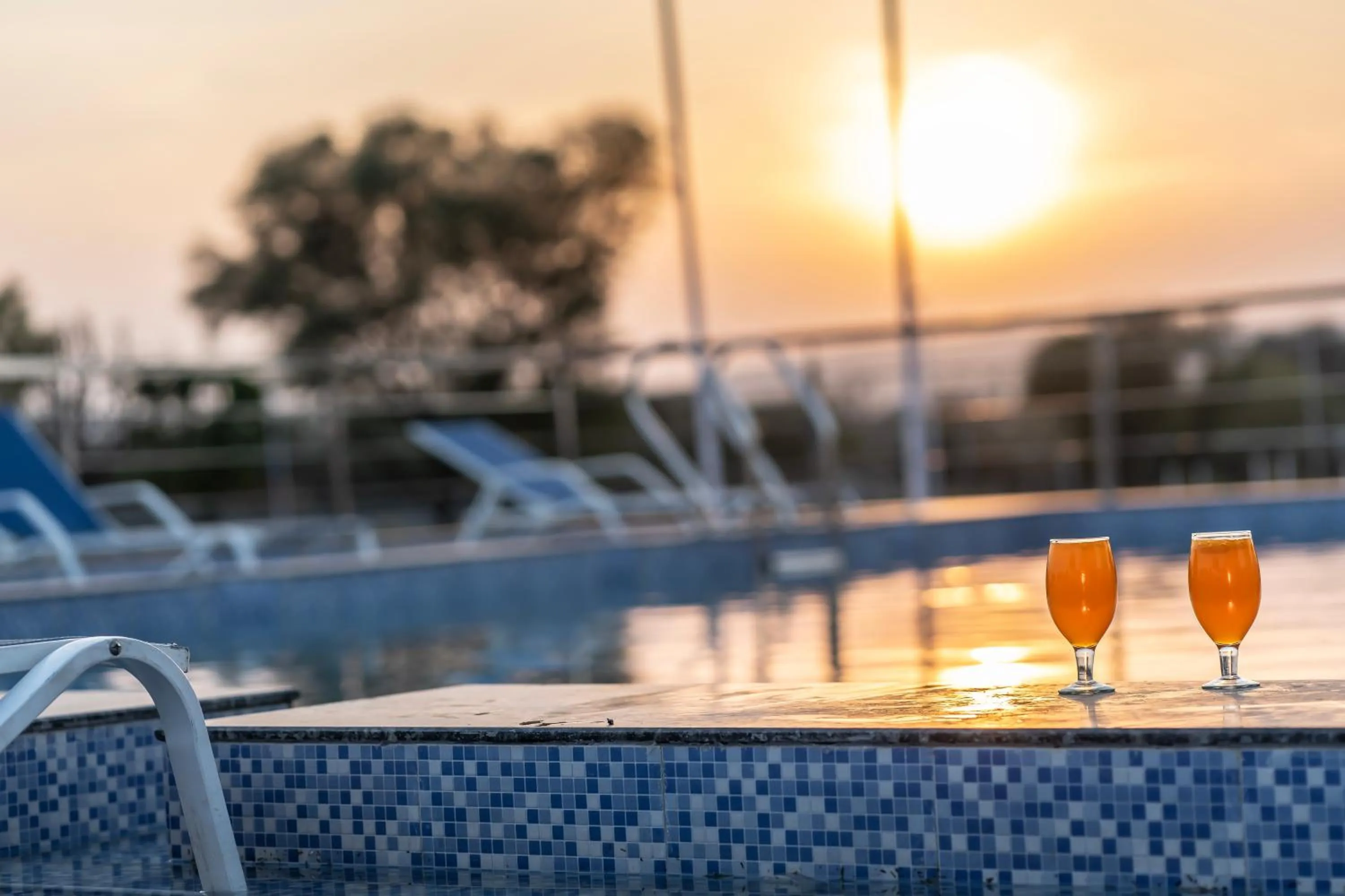 Pool view in Sunflower Saga