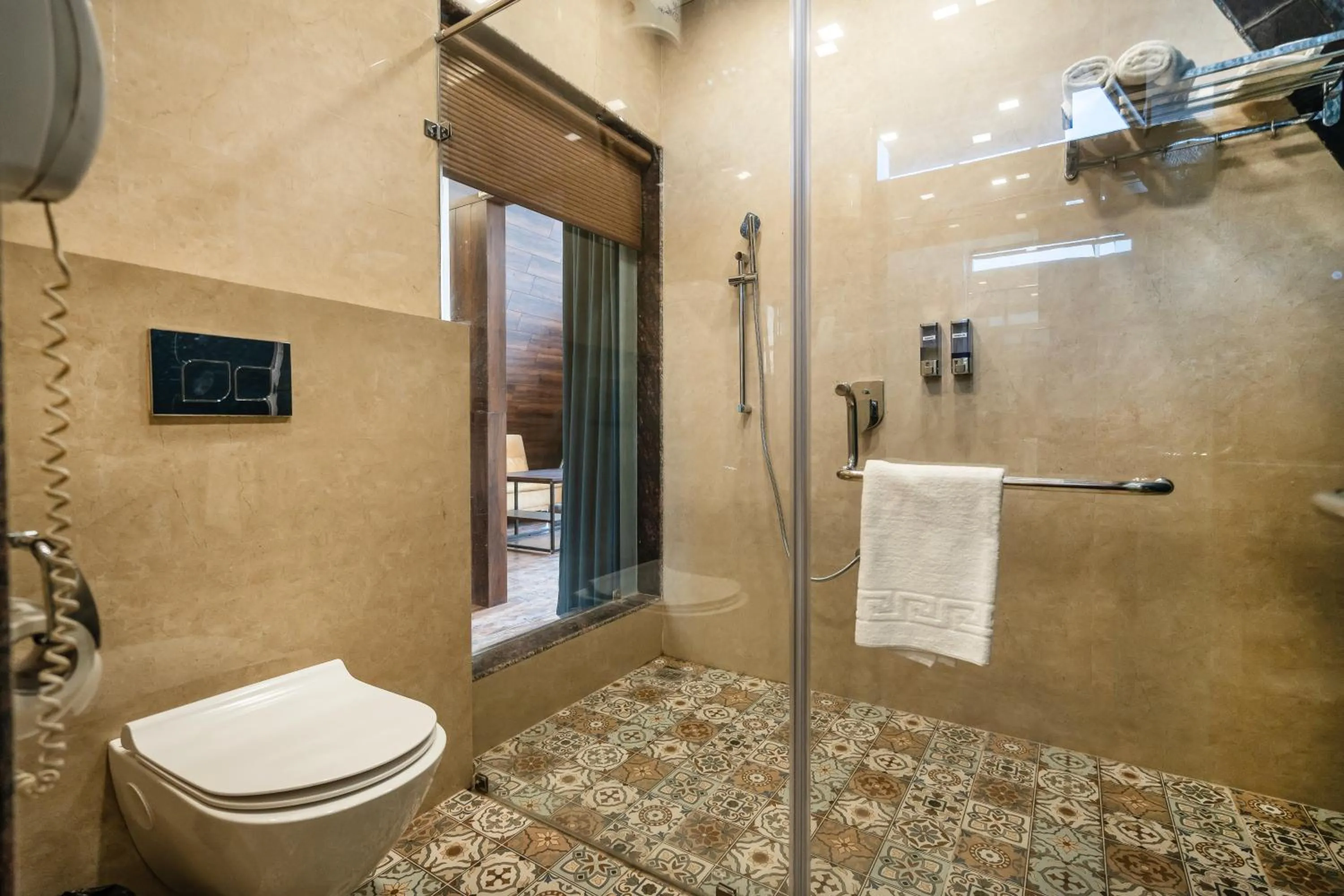 Shower in Sunflower Saga