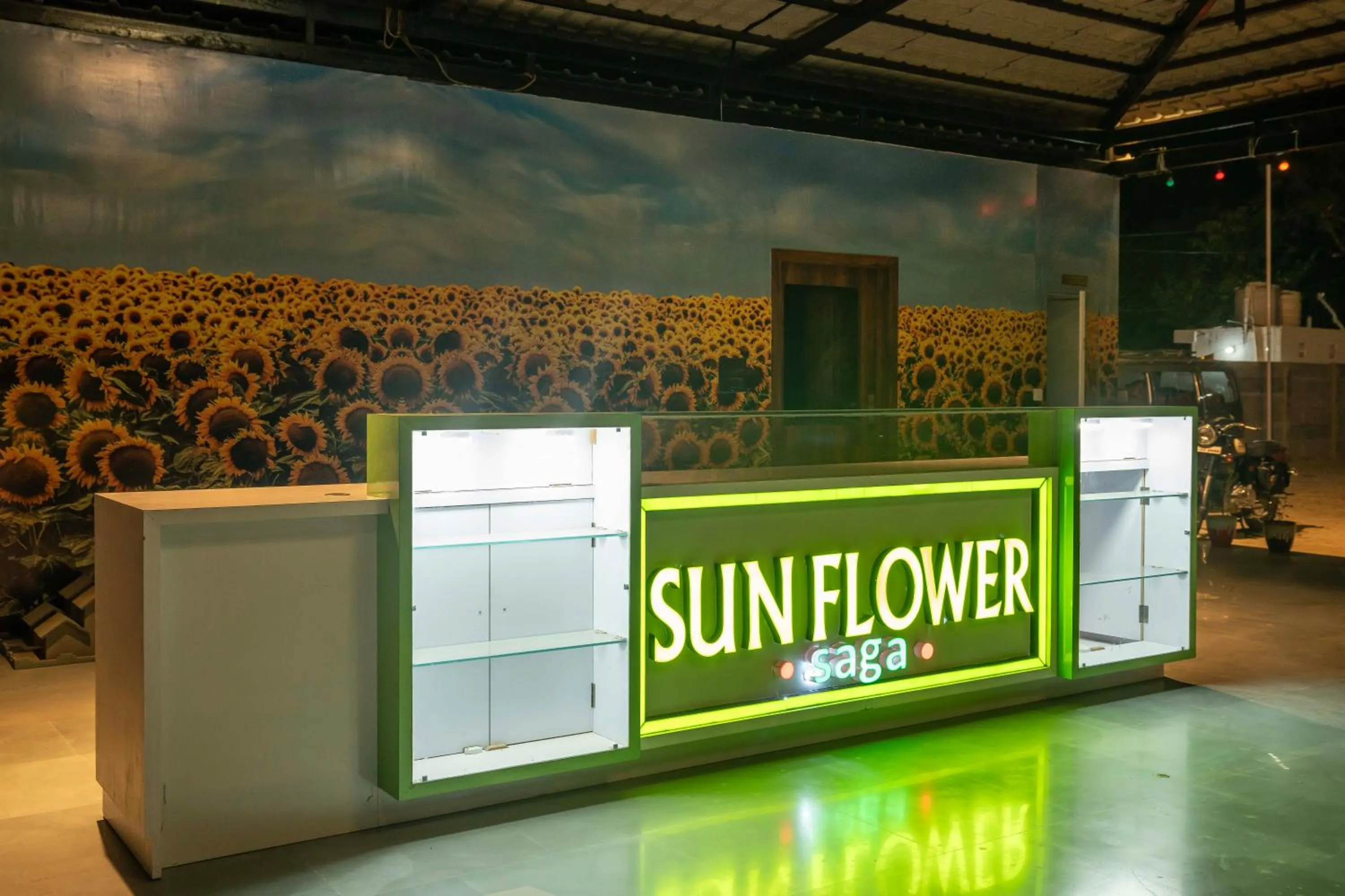 Lobby or reception in Sunflower Saga