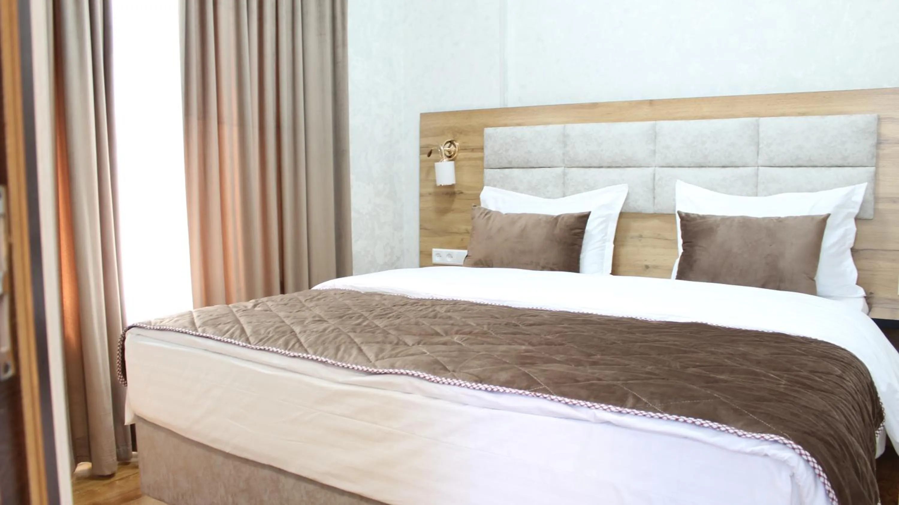 Bed in Grand Shosh Hotel