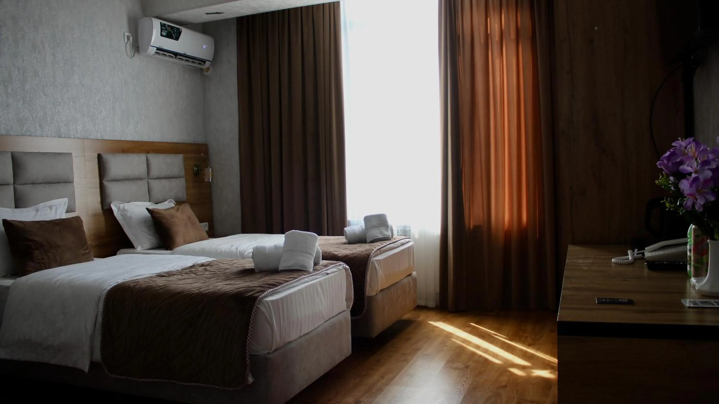 Bed in Grand Shosh Hotel