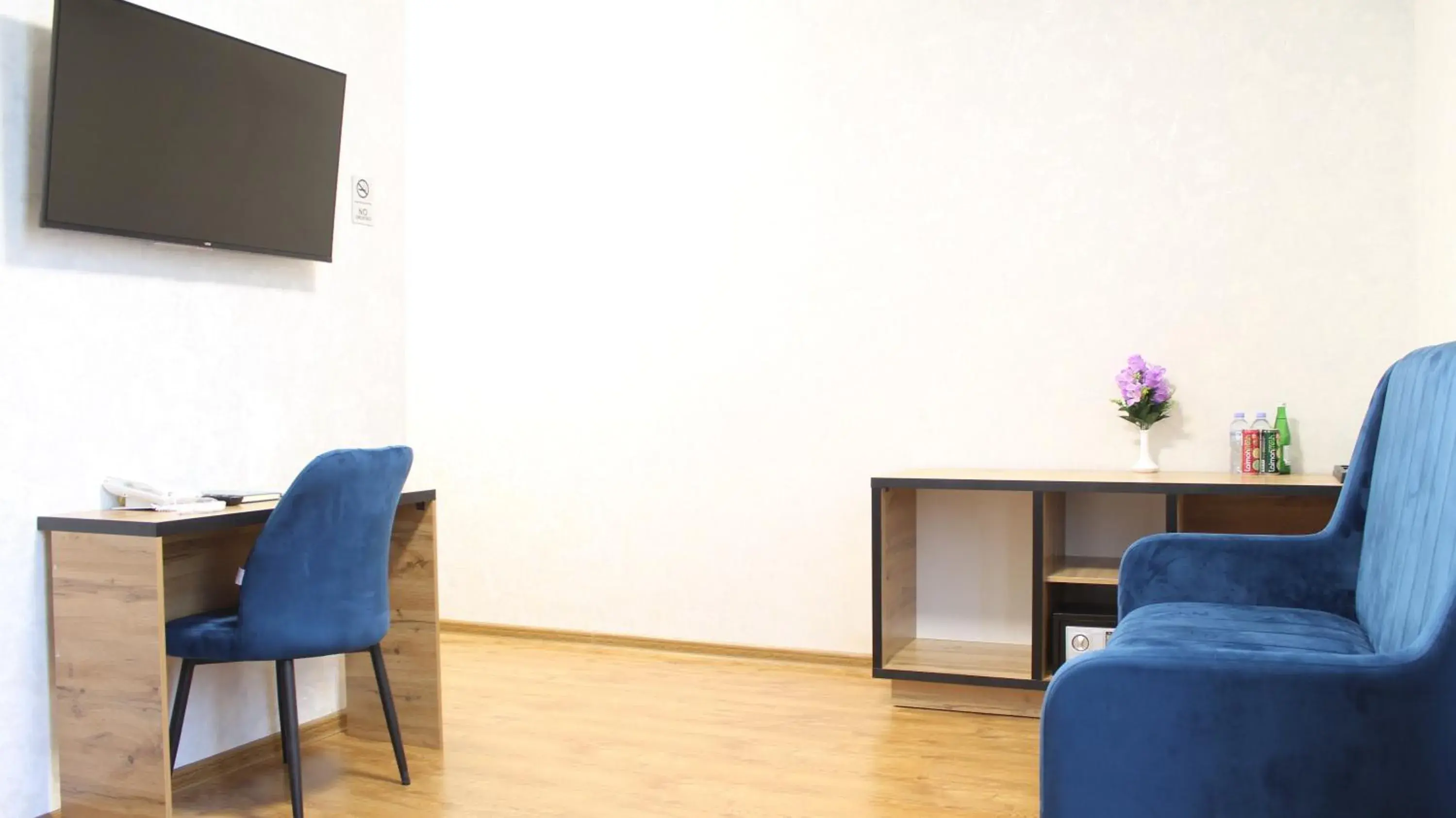 Deluxe Double Room - single occupancy in Grand Shosh Hotel Deluxe Double Room - single occupancy in Grand Shosh Hotel
