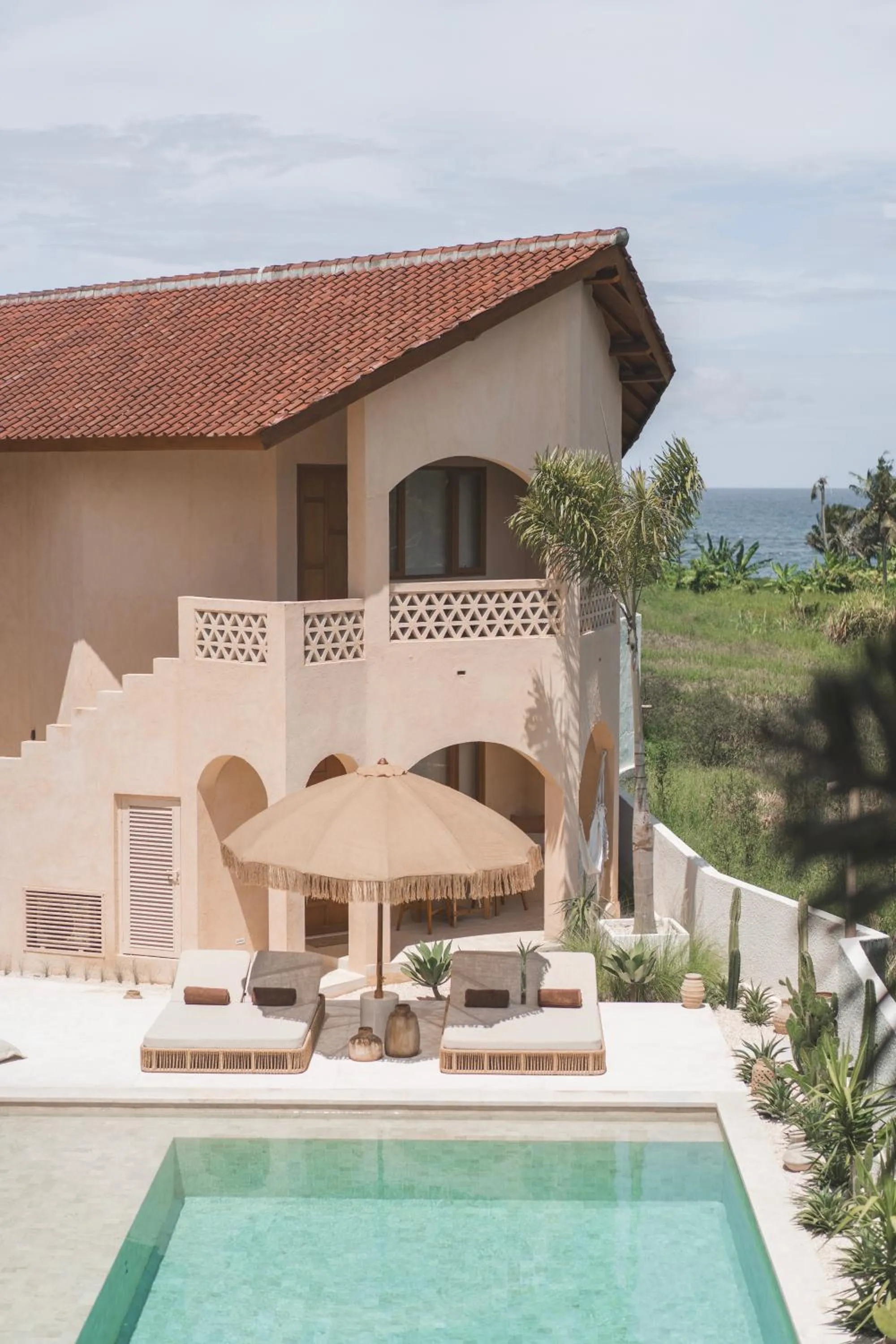 Property building in Dune Seseh