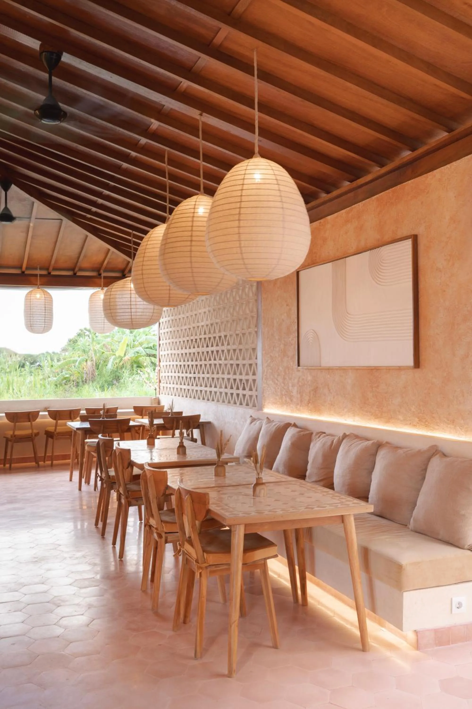 Restaurant/places to eat in Dune Seseh