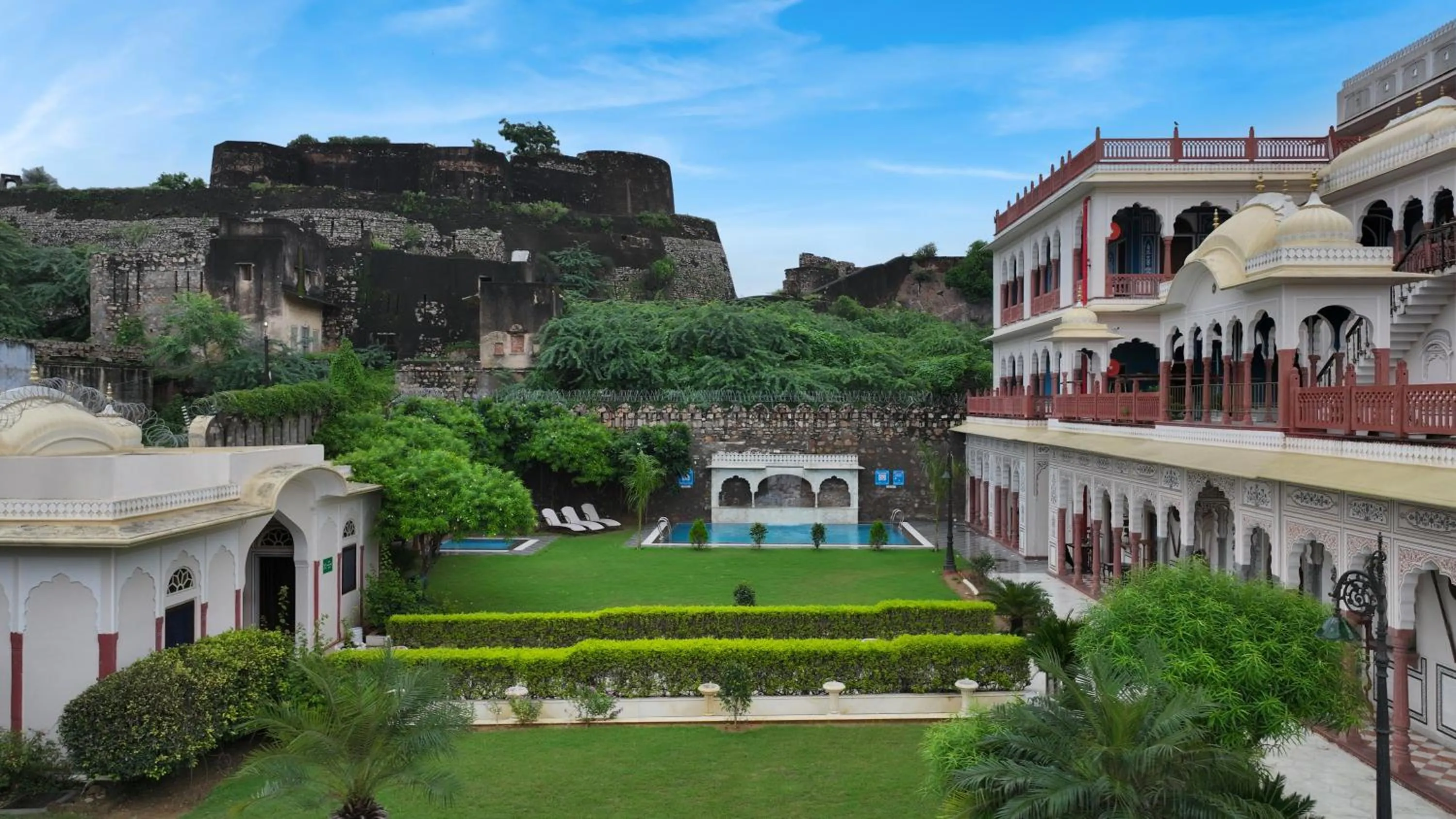 Property building in Shahpura Haveli