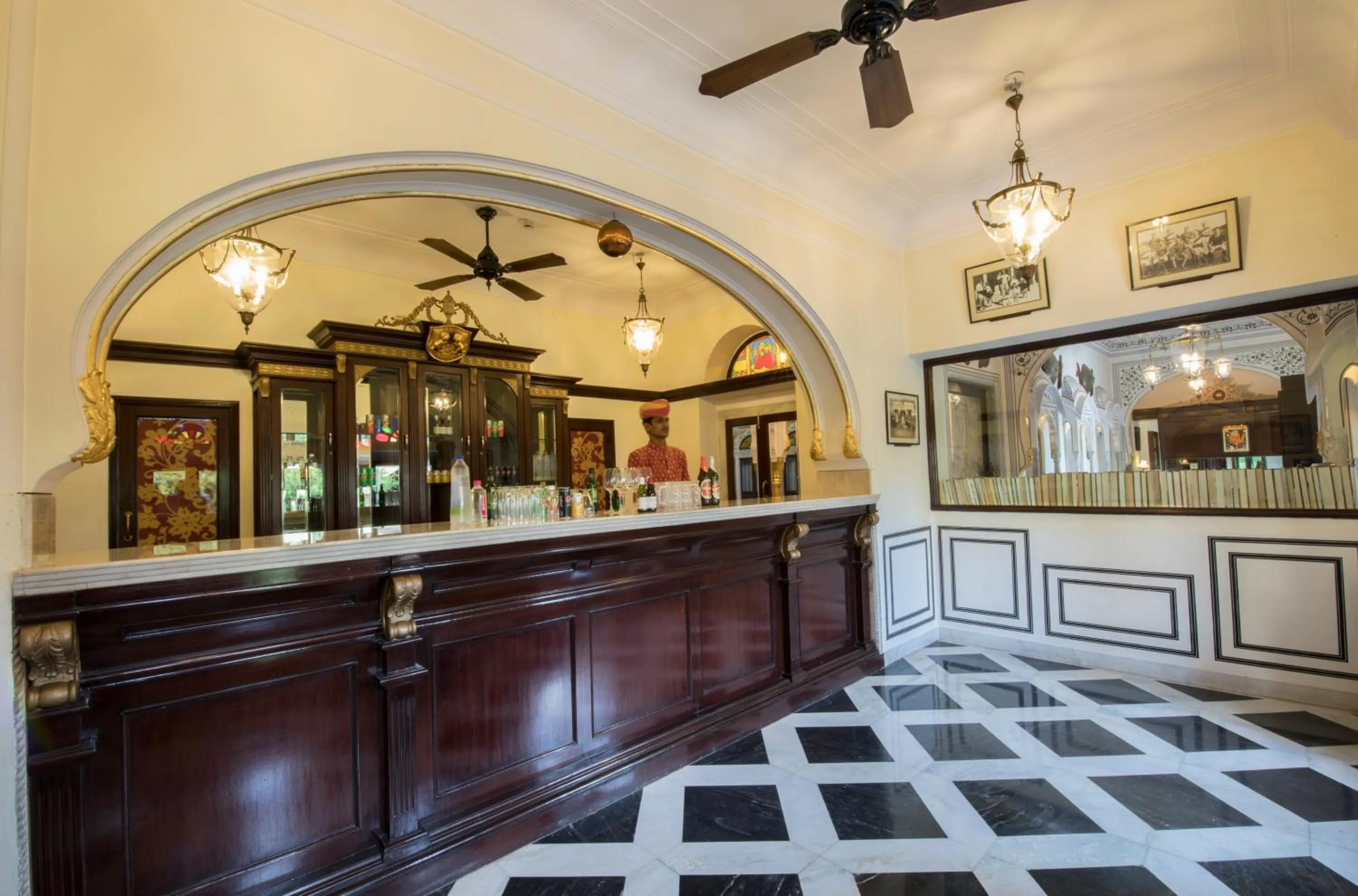 Lounge or bar in Shahpura Haveli