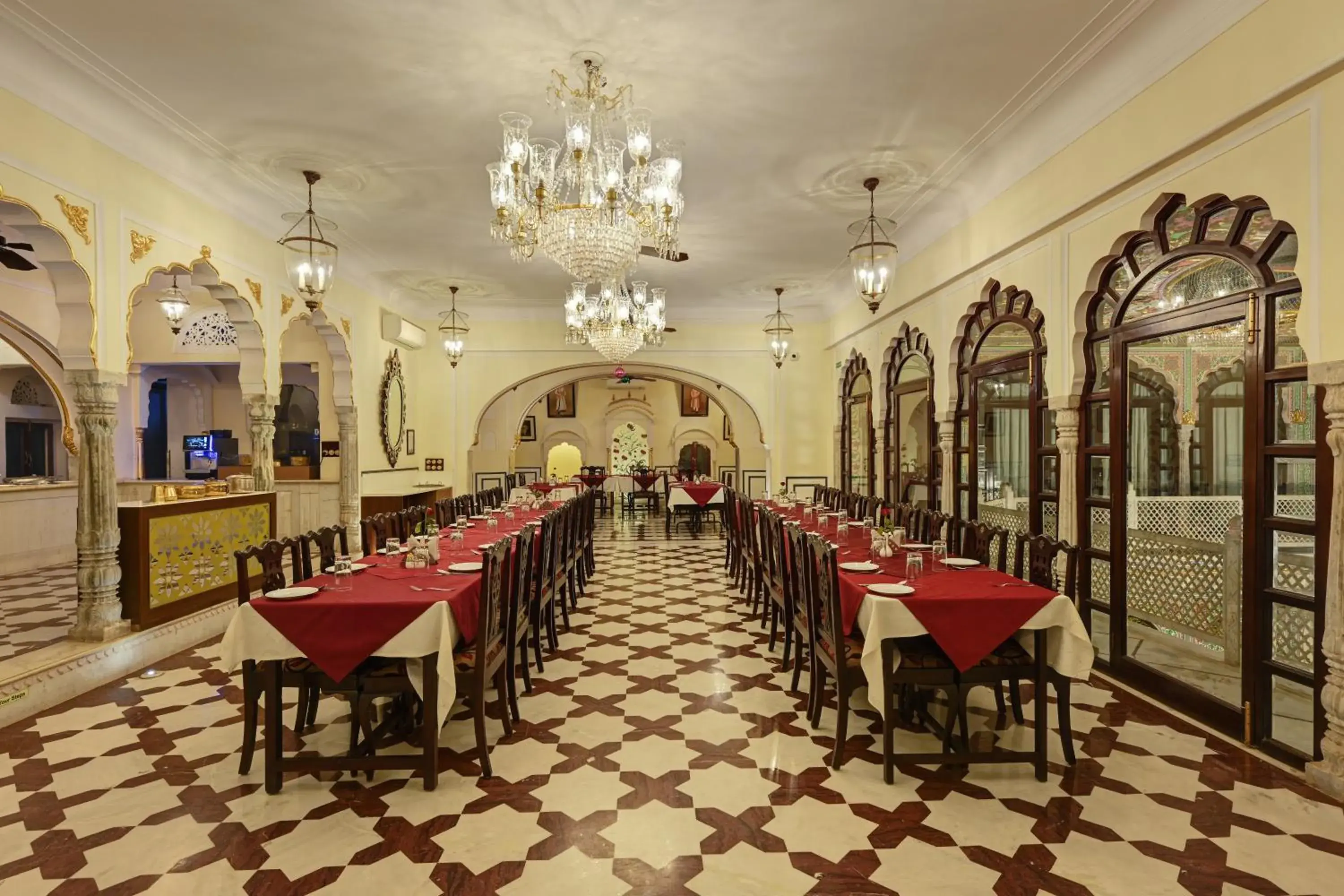 Restaurant/places to eat in Shahpura Haveli Restaurant/places to eat in Shahpura Haveli