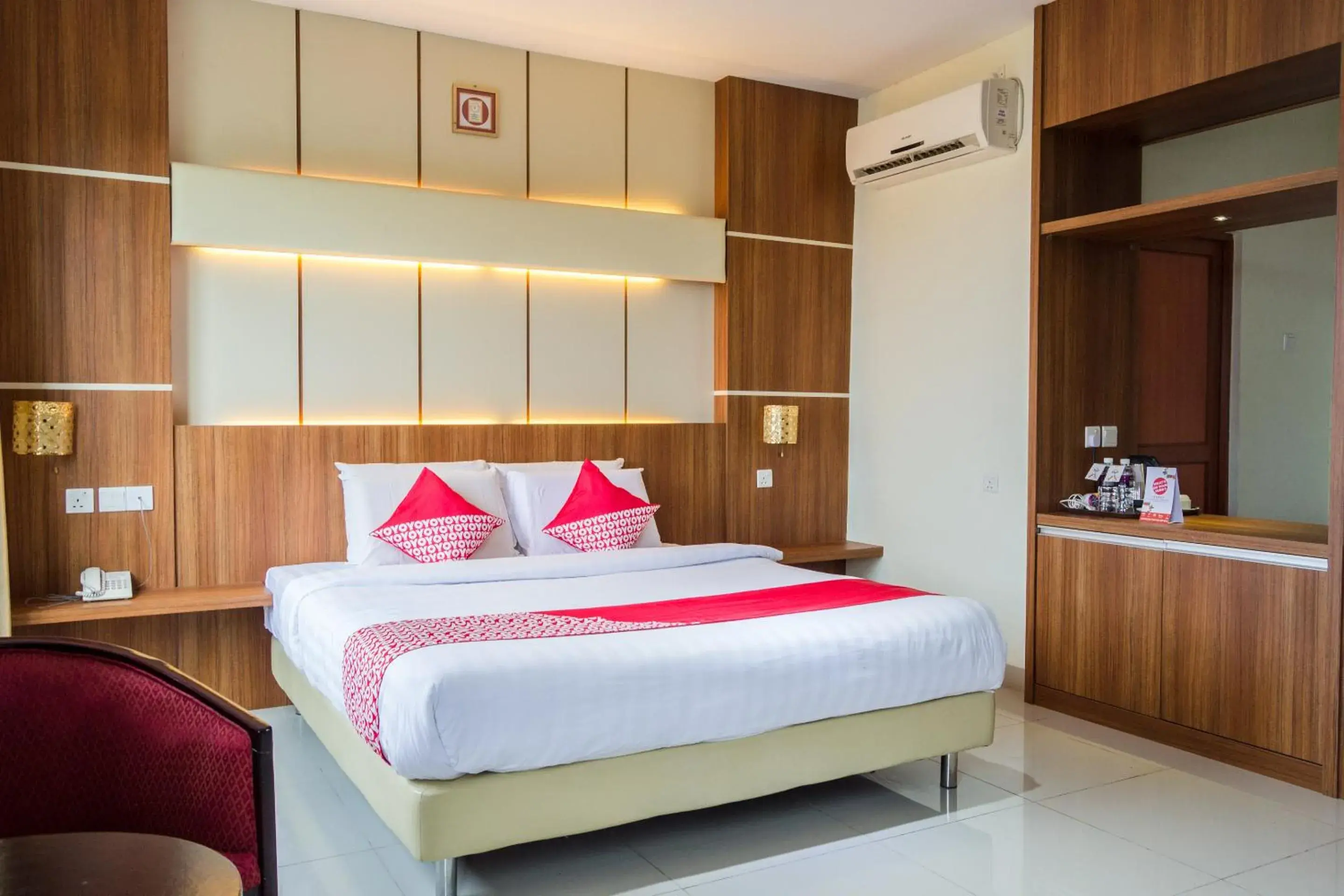 Bedroom, Bed in Aviari Hotel Bedroom, Bed in Aviari Hotel